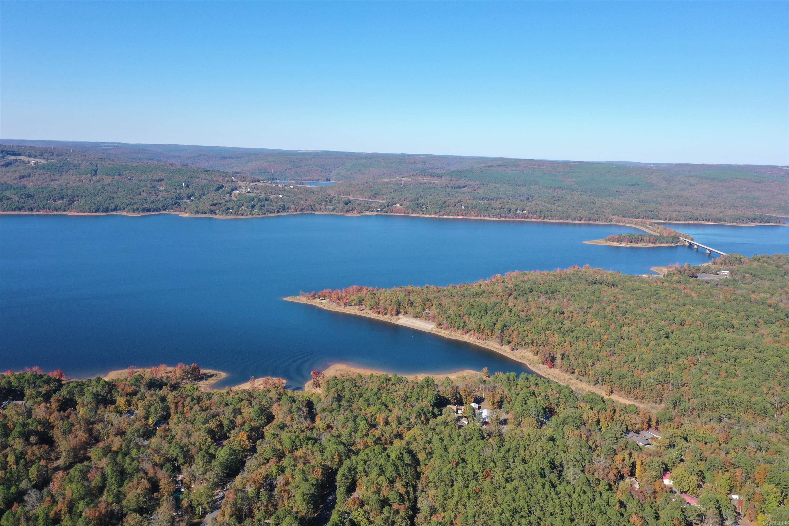 450 Crockett  Greers Ferry, AR