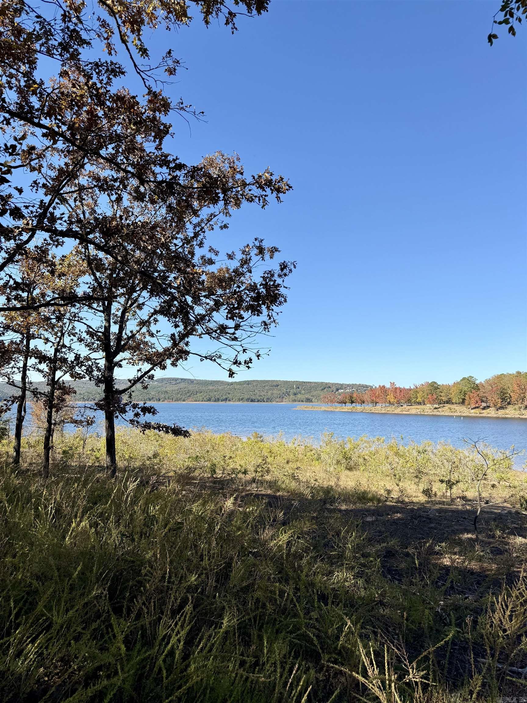 450 Crockett  Greers Ferry, AR