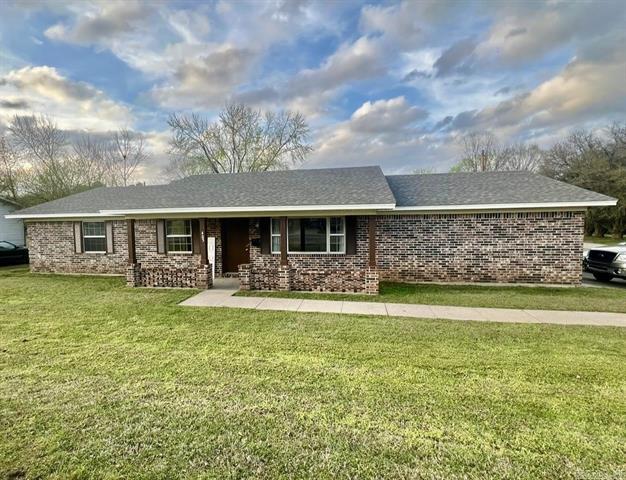 405  Poplar  Clarksville, AR