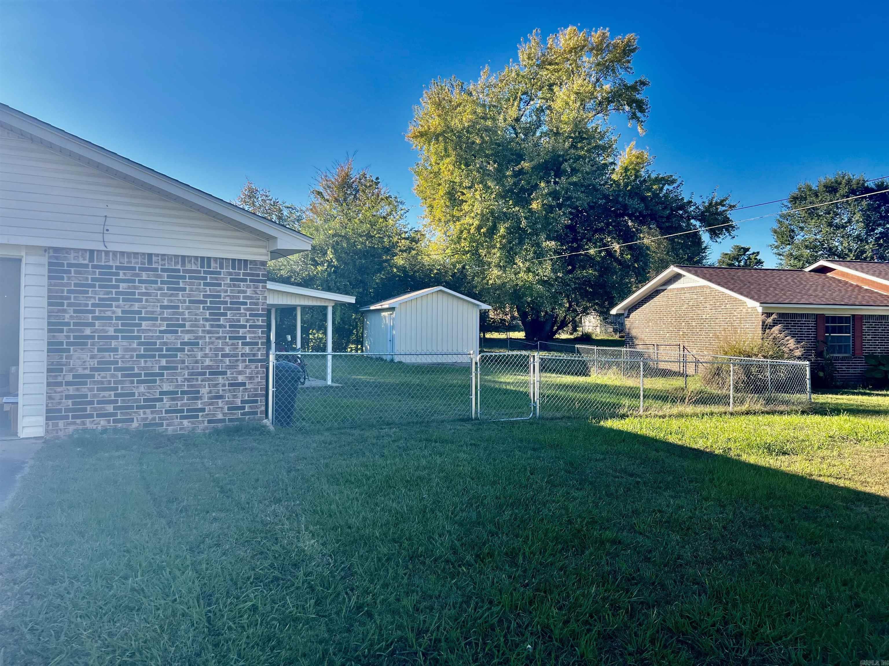 405 Poplar  Clarksville, AR