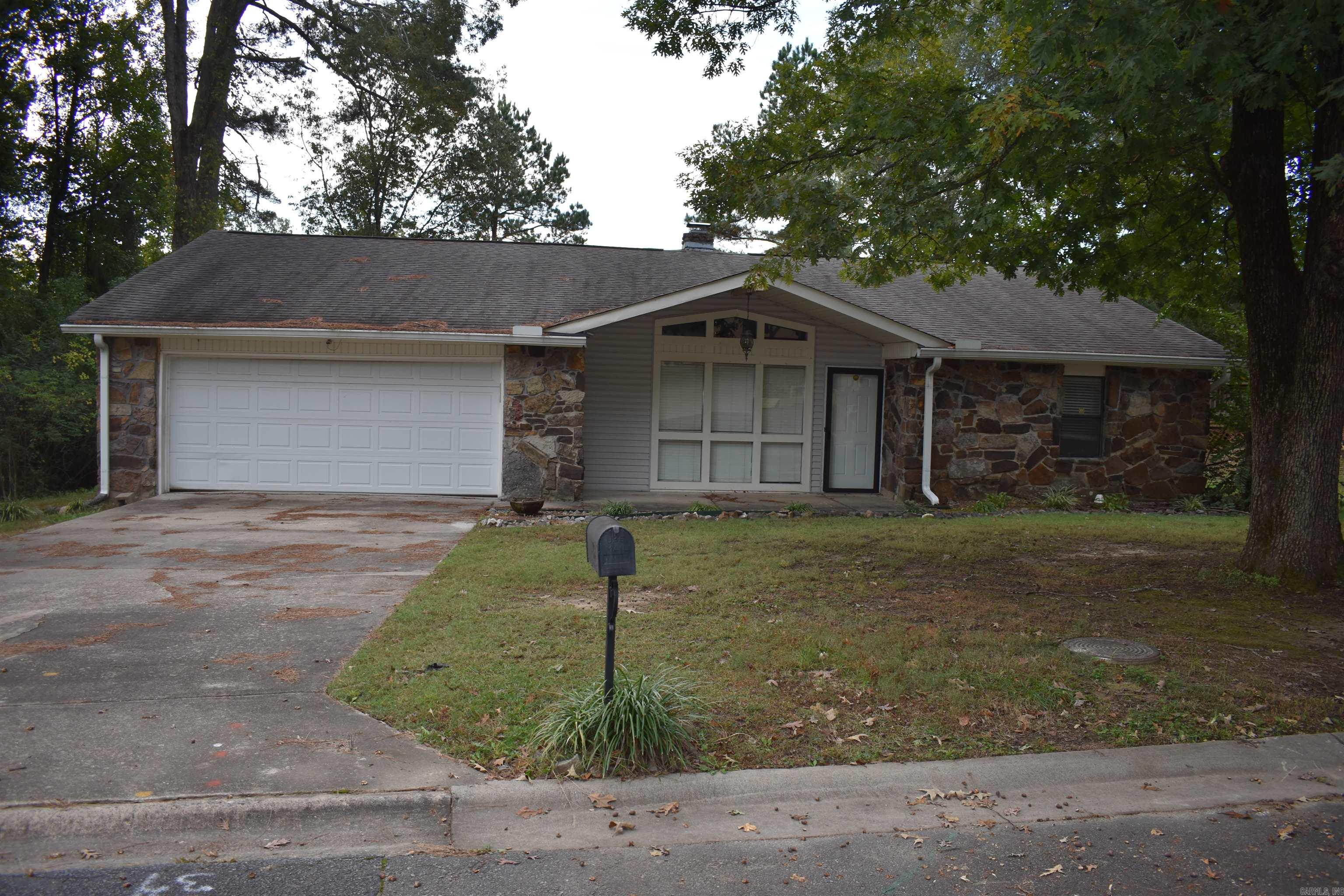 13 Patrick Henry Place White Hall, AR 71602