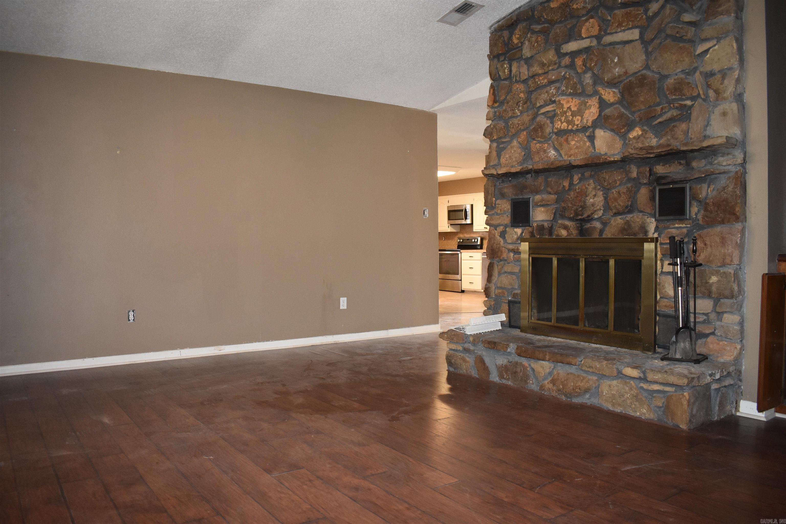 13 Patrick Henry Place White Hall, AR 71602