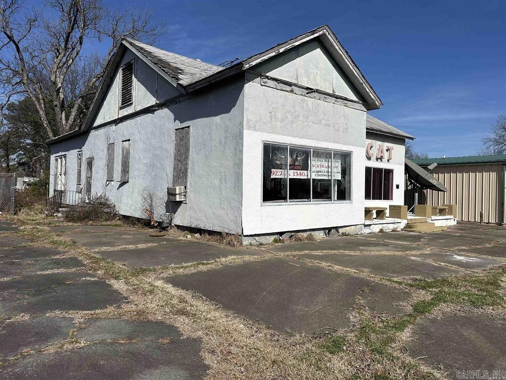 1207 W 6th  Pine Bluff, AR