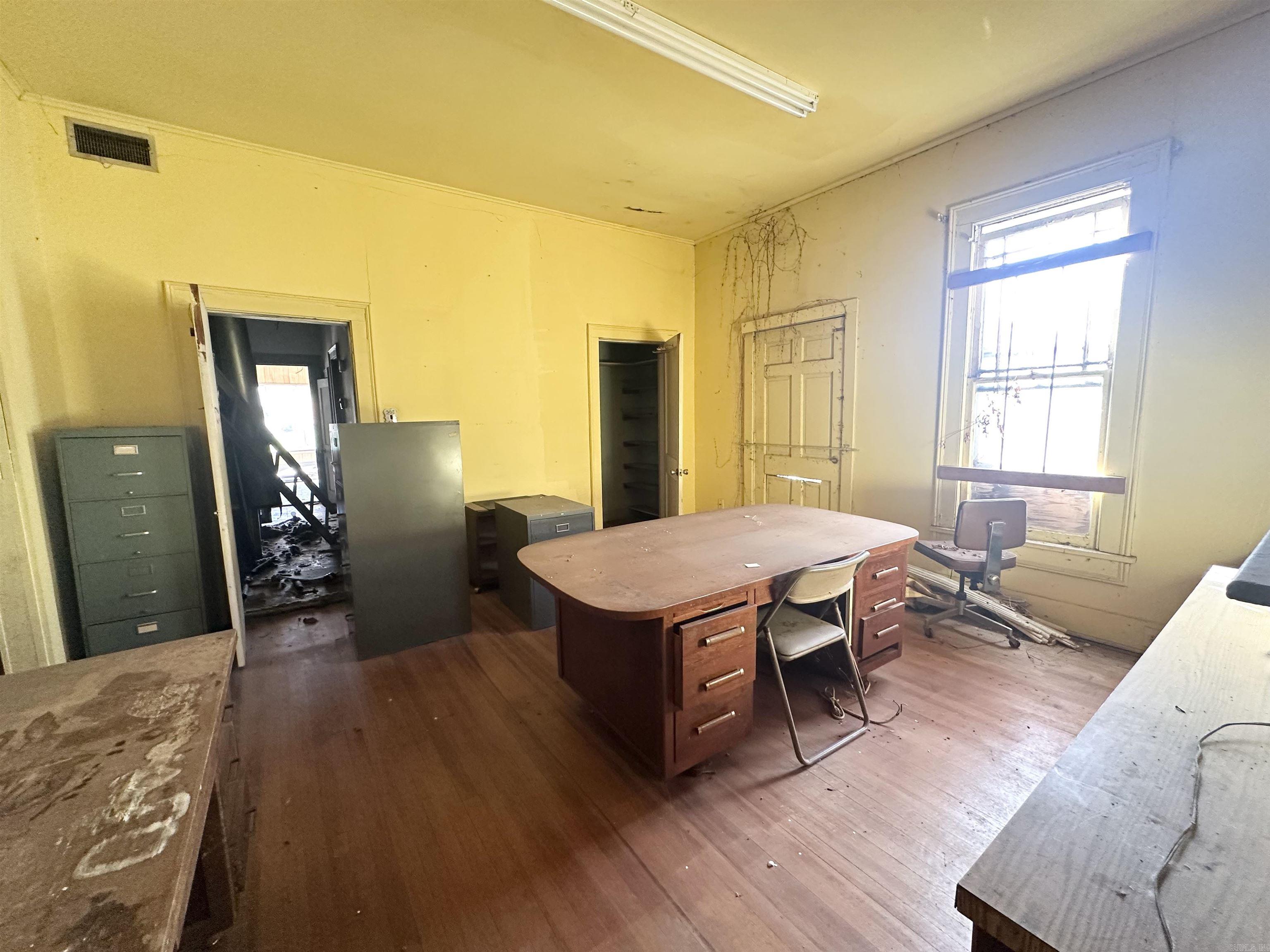 1207 W 6th  Pine Bluff, AR