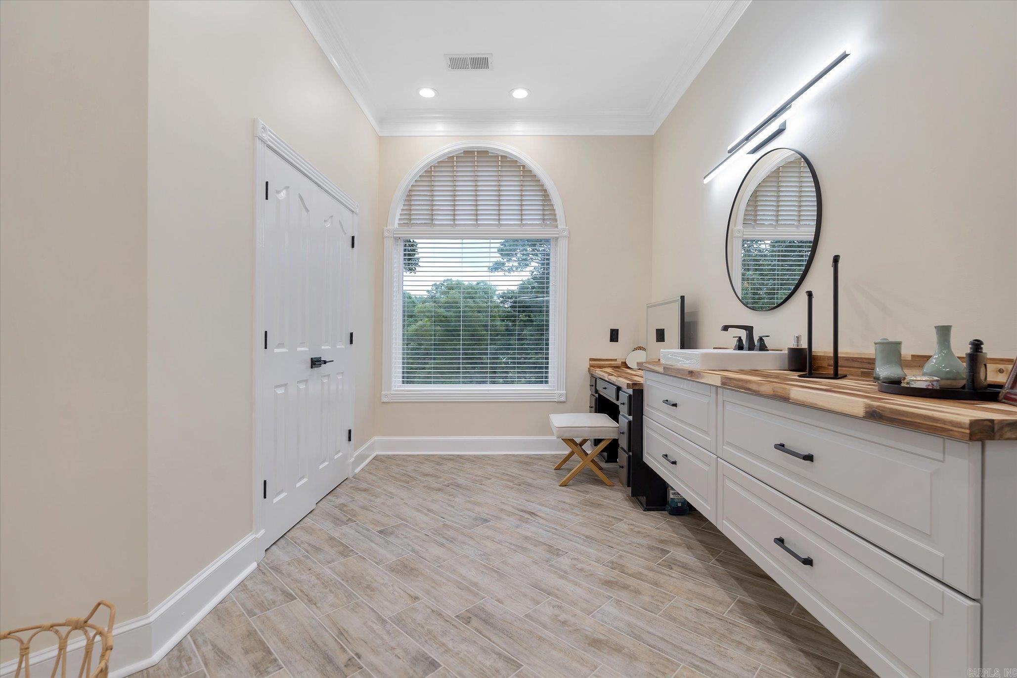 15355 Pleasant Grove Lane Harrisburg, AR 72432