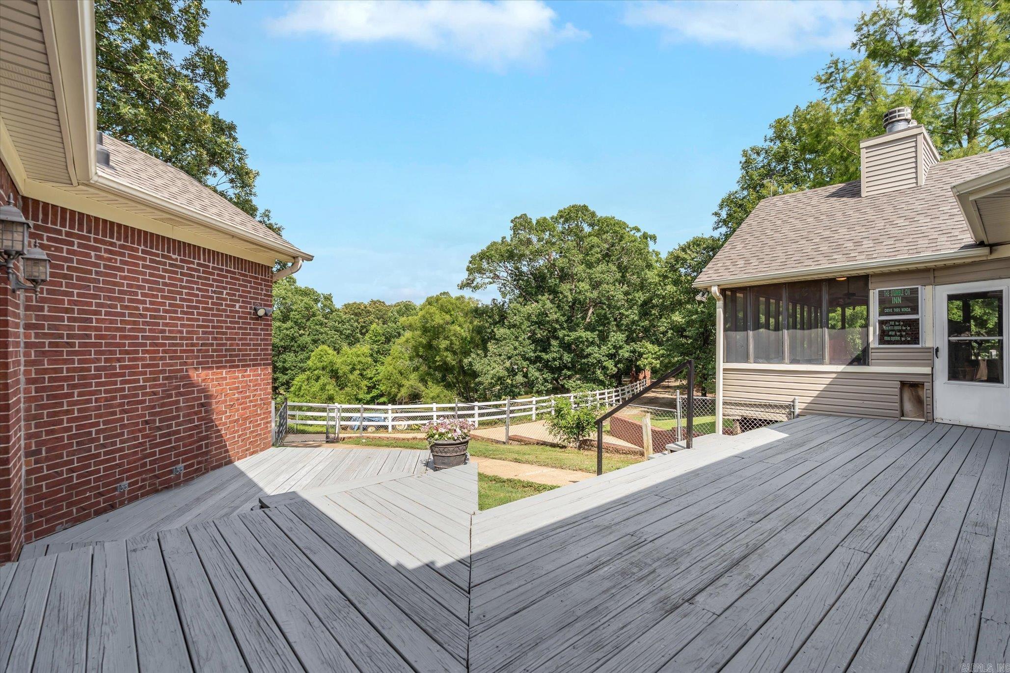 15355 Pleasant Grove Lane Harrisburg, AR 72432