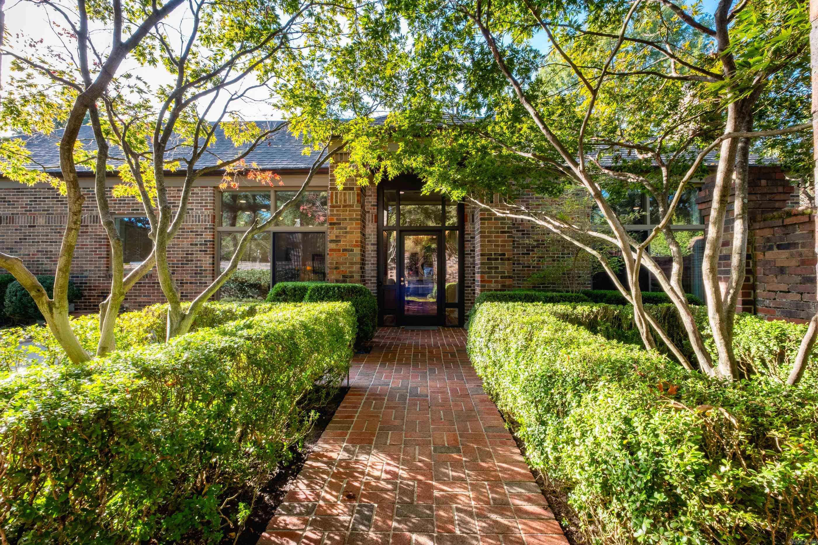 1 Riverbend Road  Little Rock, AR