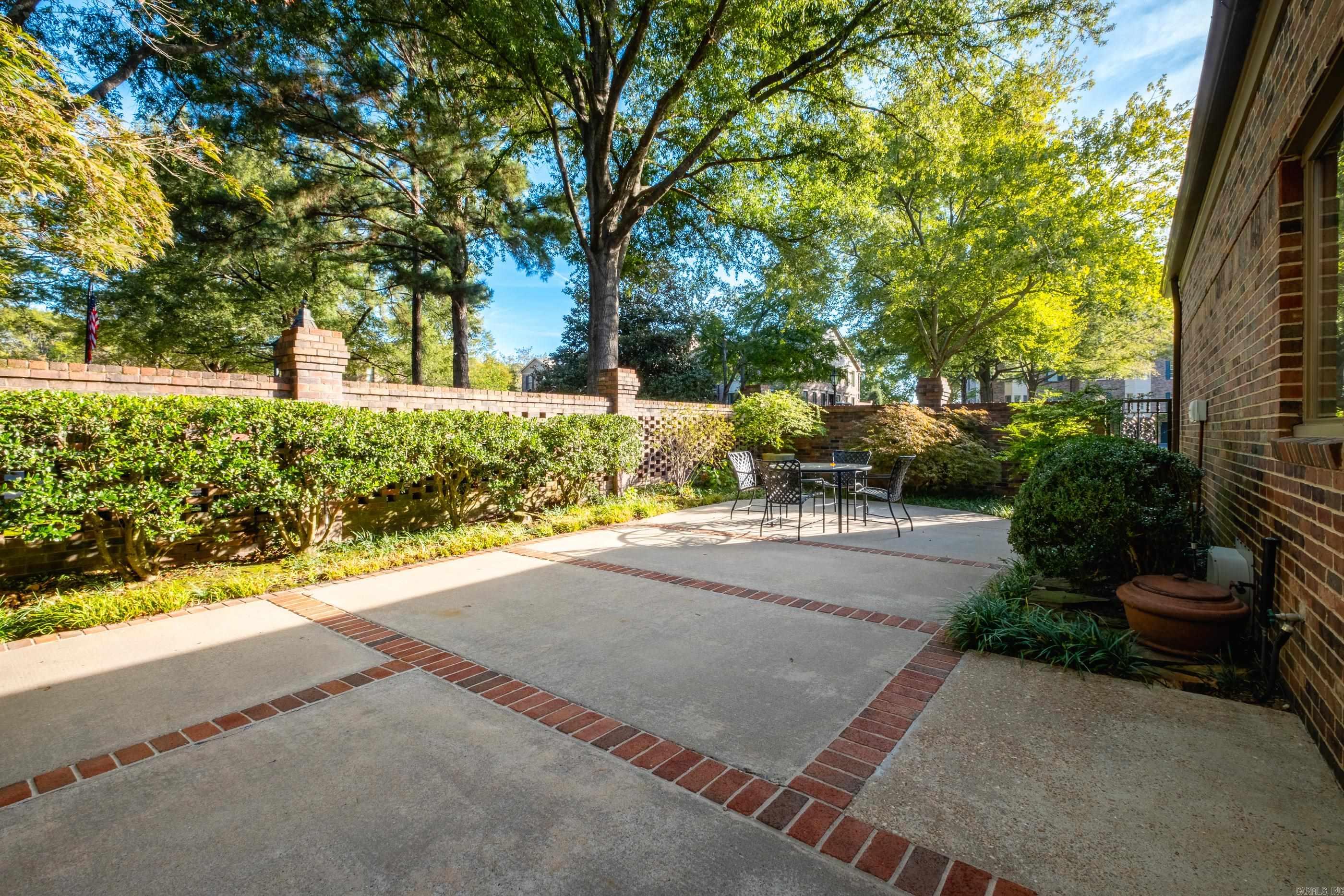 1 Riverbend Road  Little Rock, AR