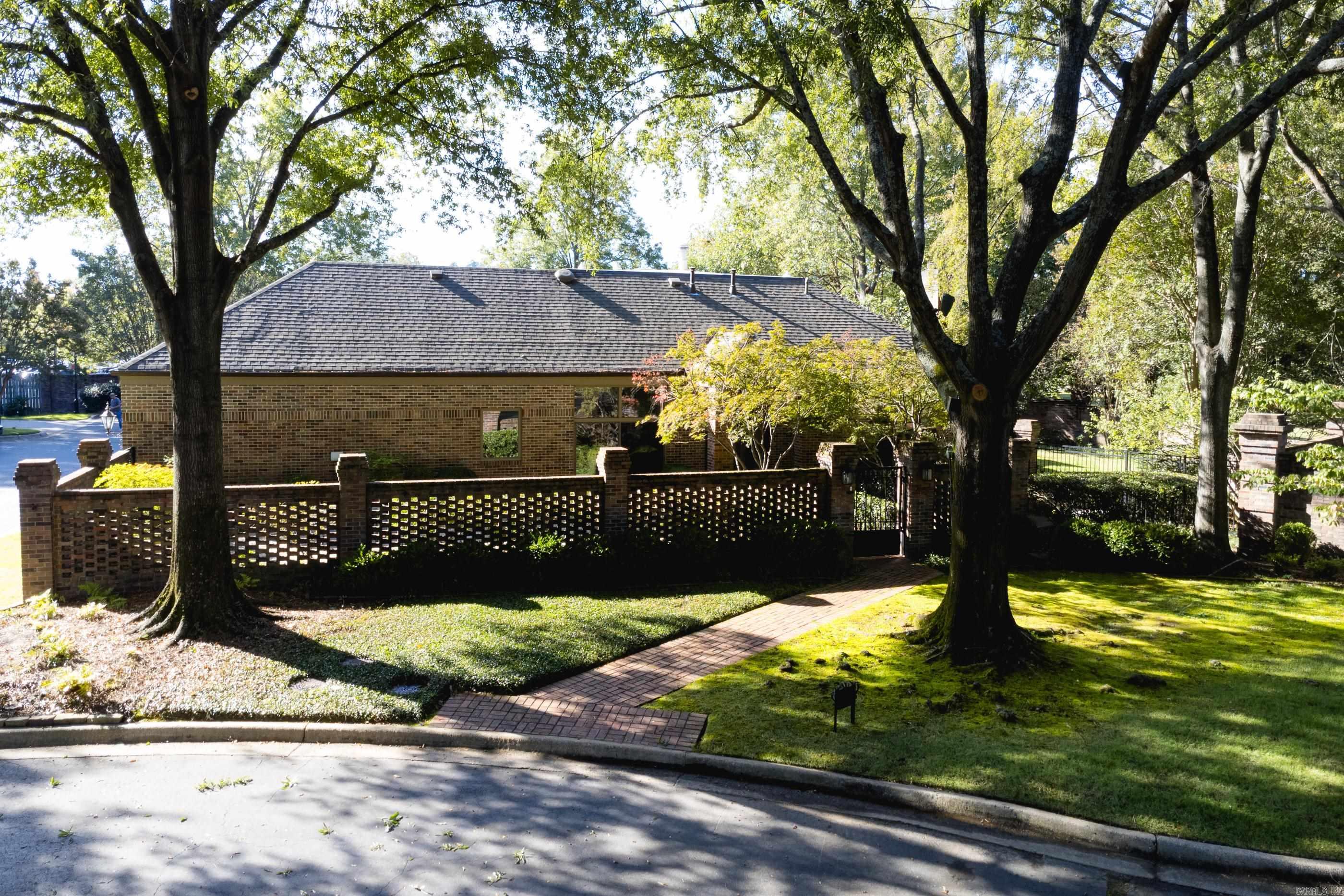 1 Riverbend Road  Little Rock, AR