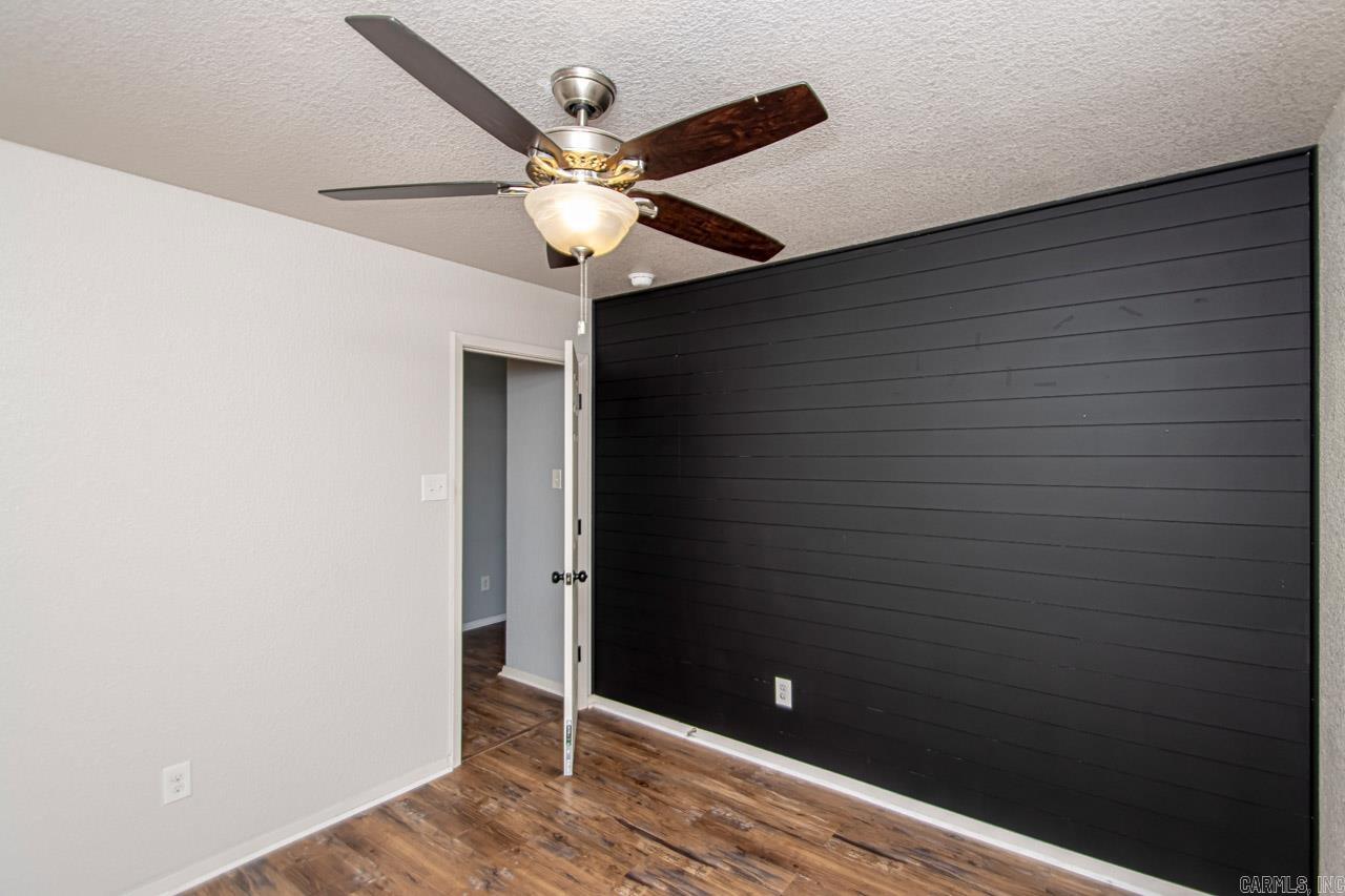 14 Oakland  Austin, AR