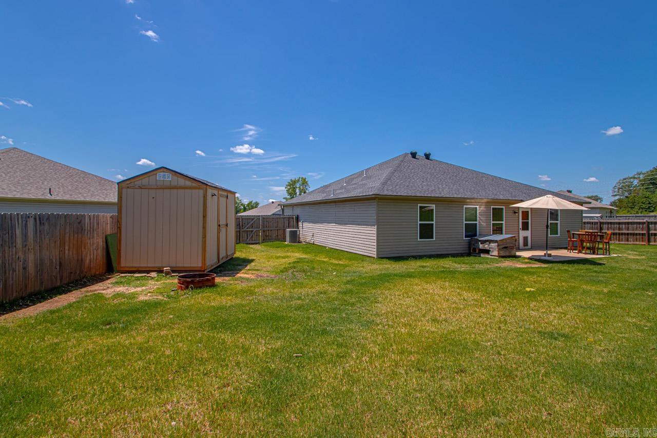 14 Oakland  Austin, AR