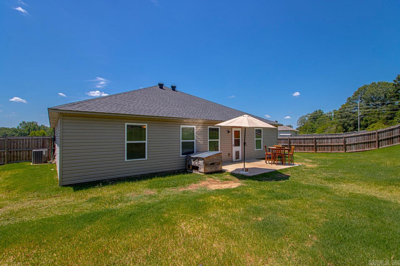 14 Oakland  Austin, AR