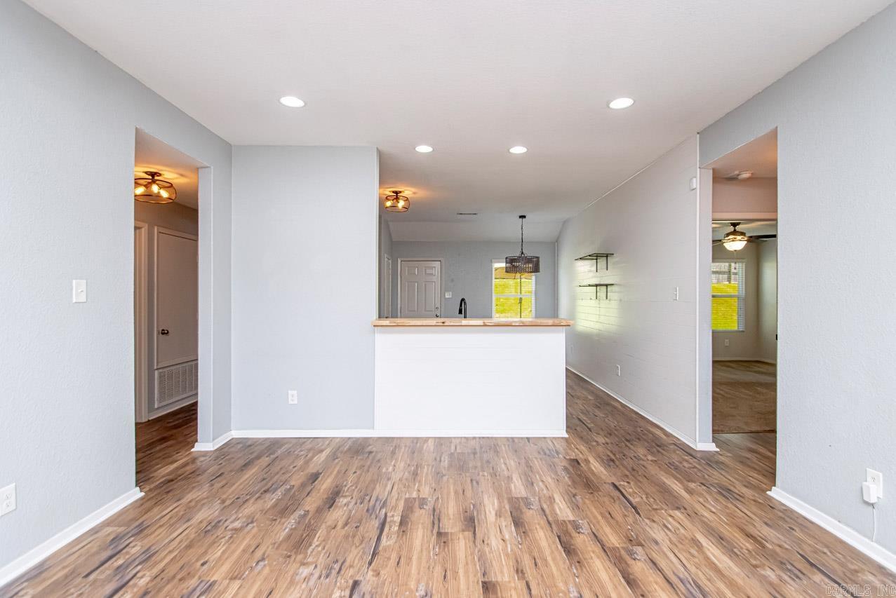 14 Oakland  Austin, AR