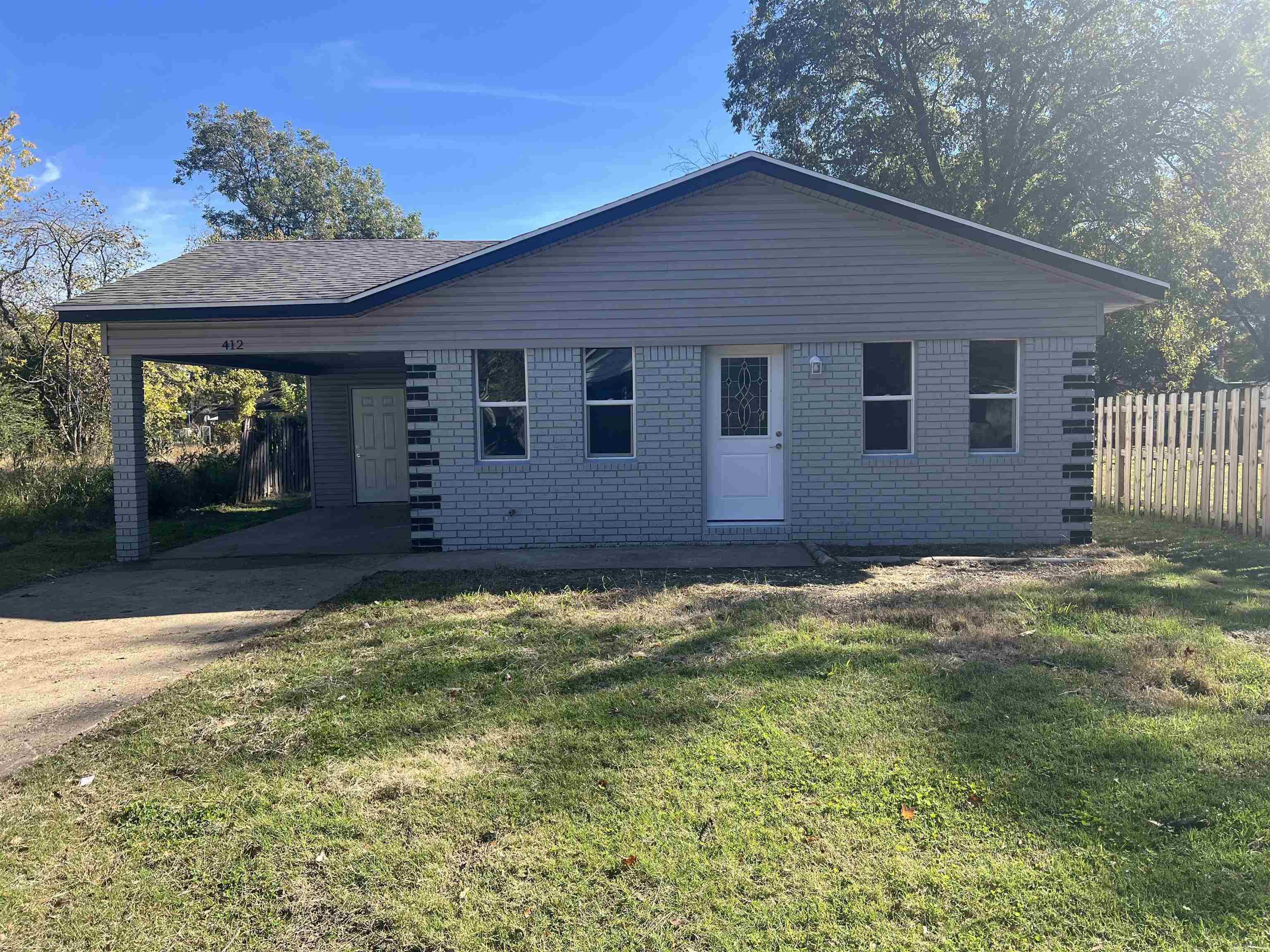 412 Ellis  Trumann, AR