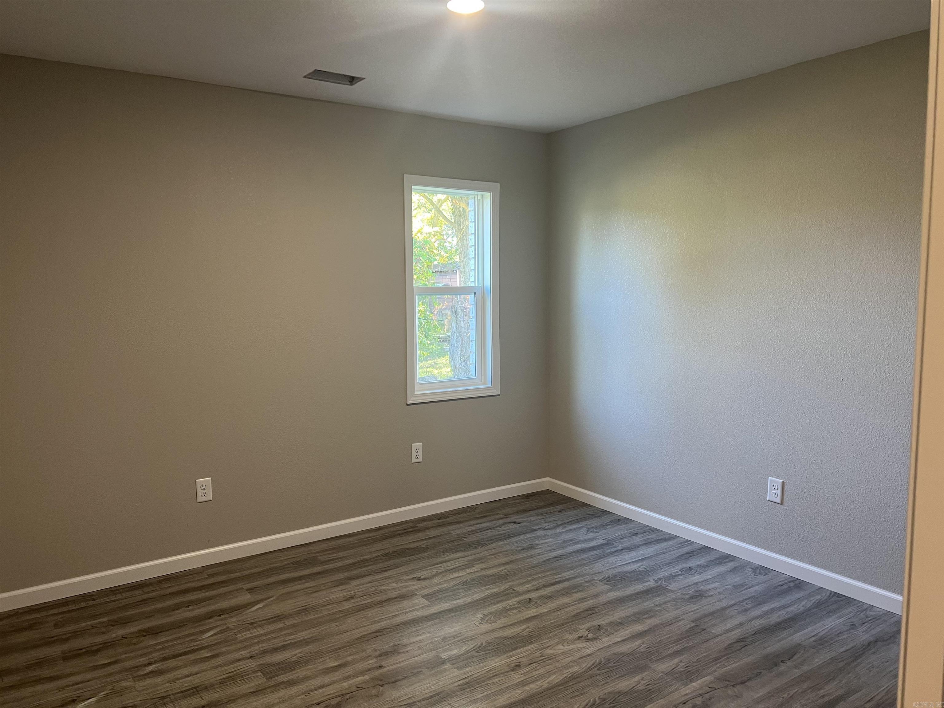 412 Ellis  Trumann, AR