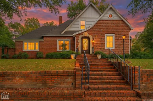 537  Warner  Jonesboro, AR