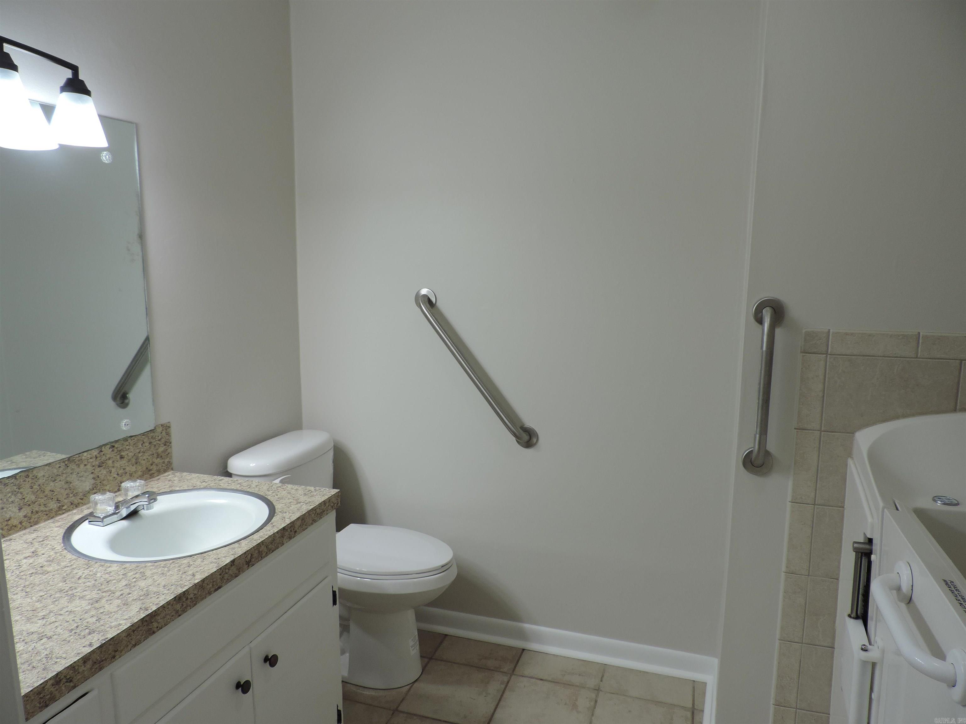 212 S Adcock  Dumas, AR