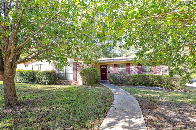 1222  Crestwood Dr  El Dorado, AR