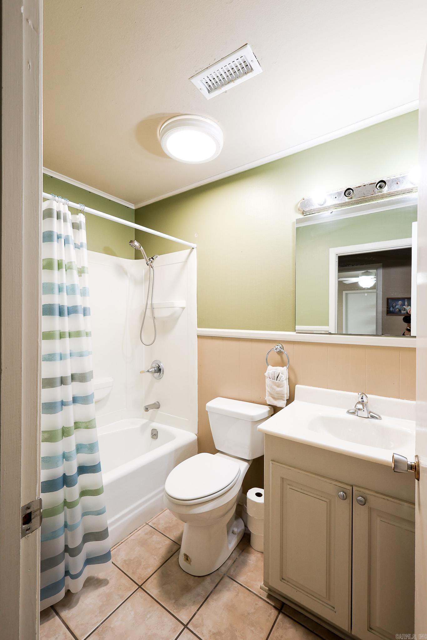 1222 Crestwood Dr  El Dorado, AR