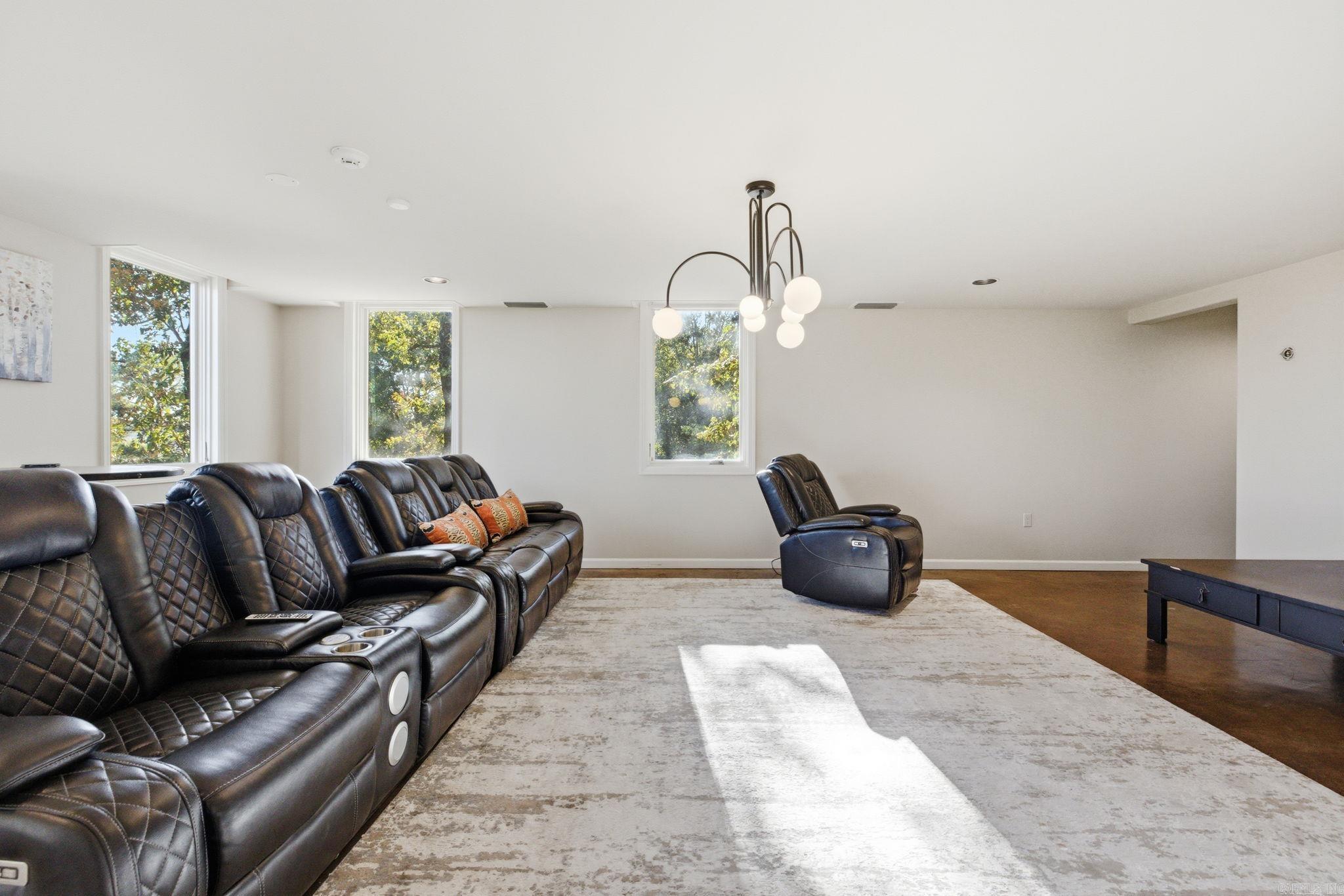 6601 Rivermist Pt  North Little Rock, AR