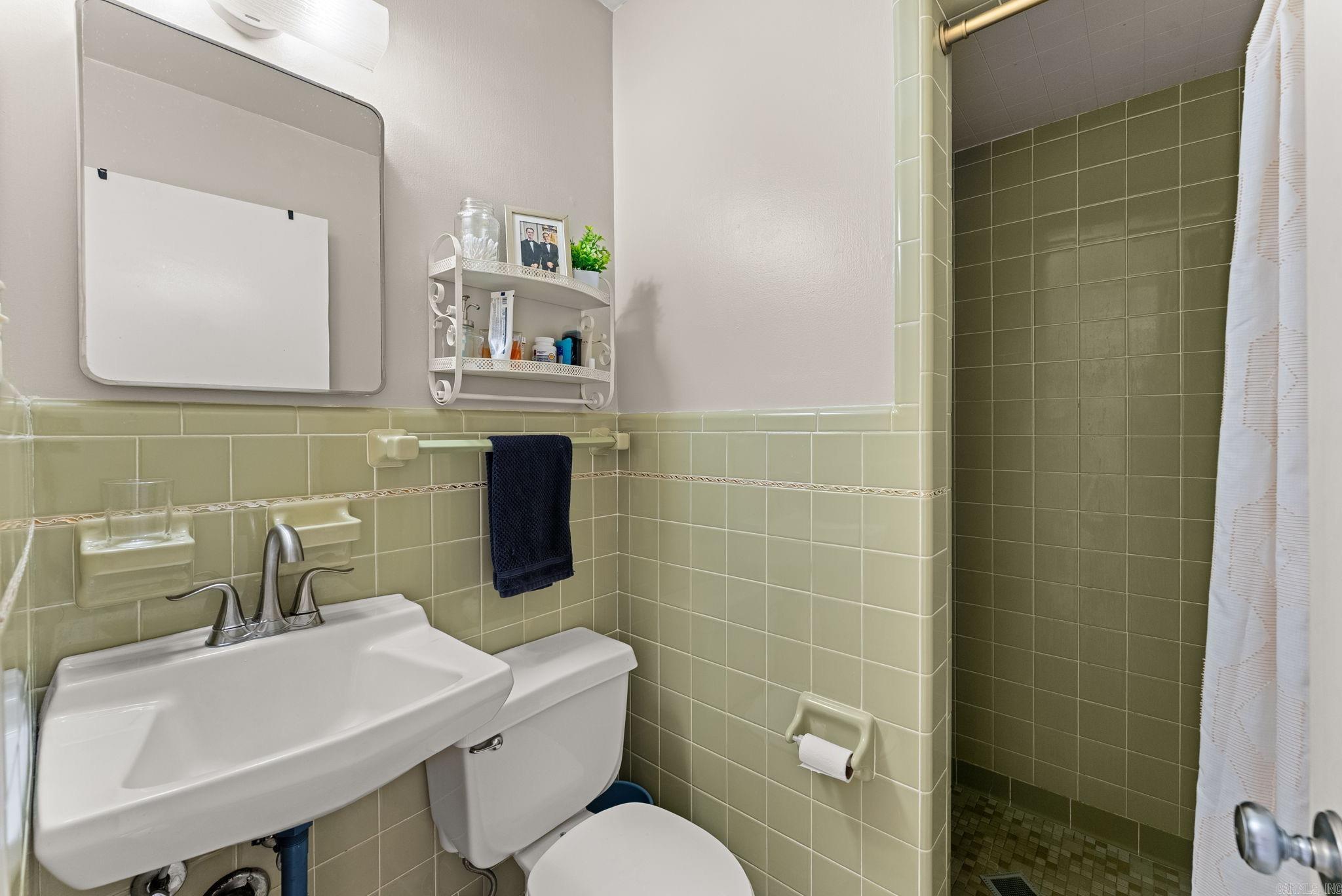 1009 Cherry Hill Dr  North Little Rock, AR