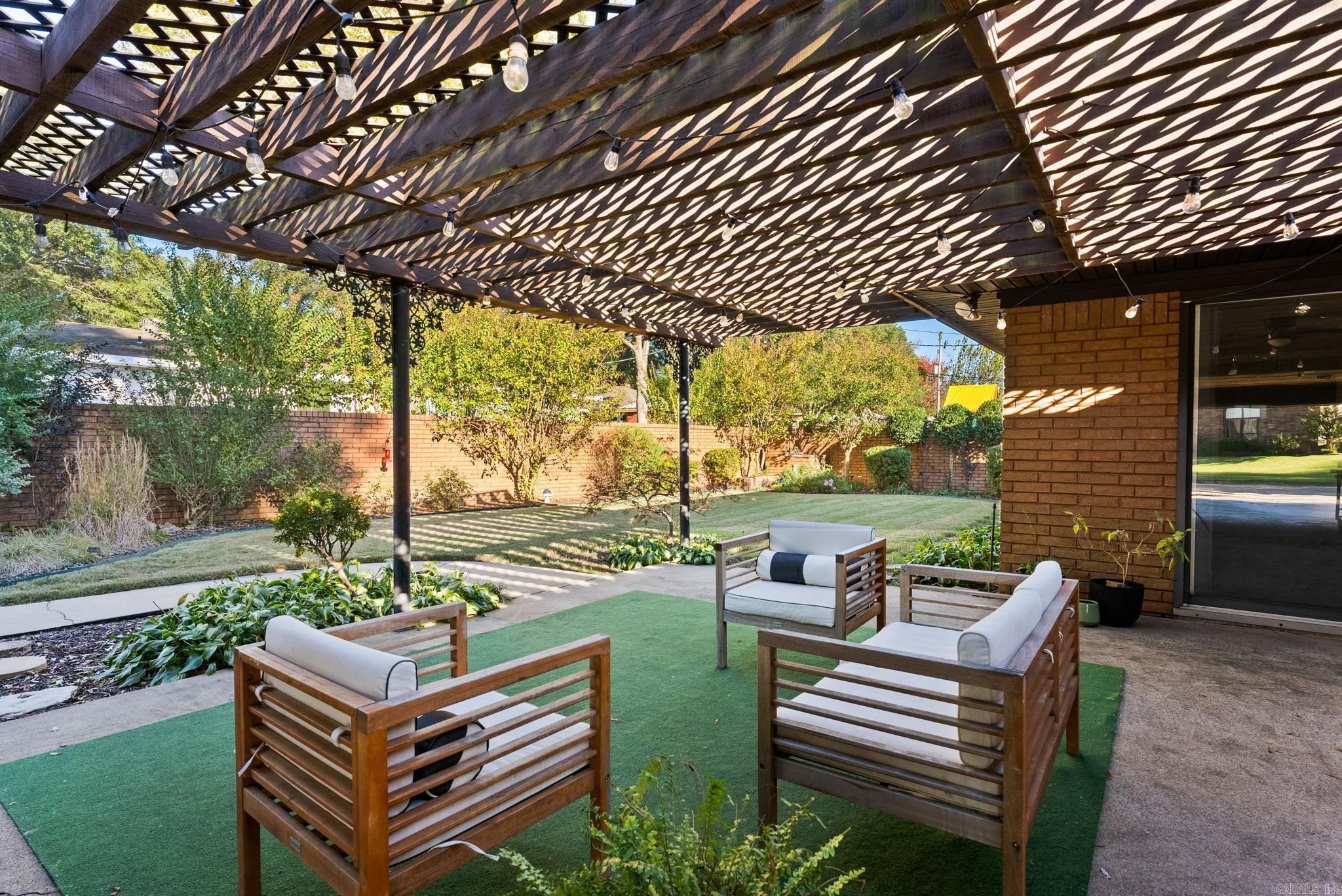 1009 Cherry Hill Dr  North Little Rock, AR