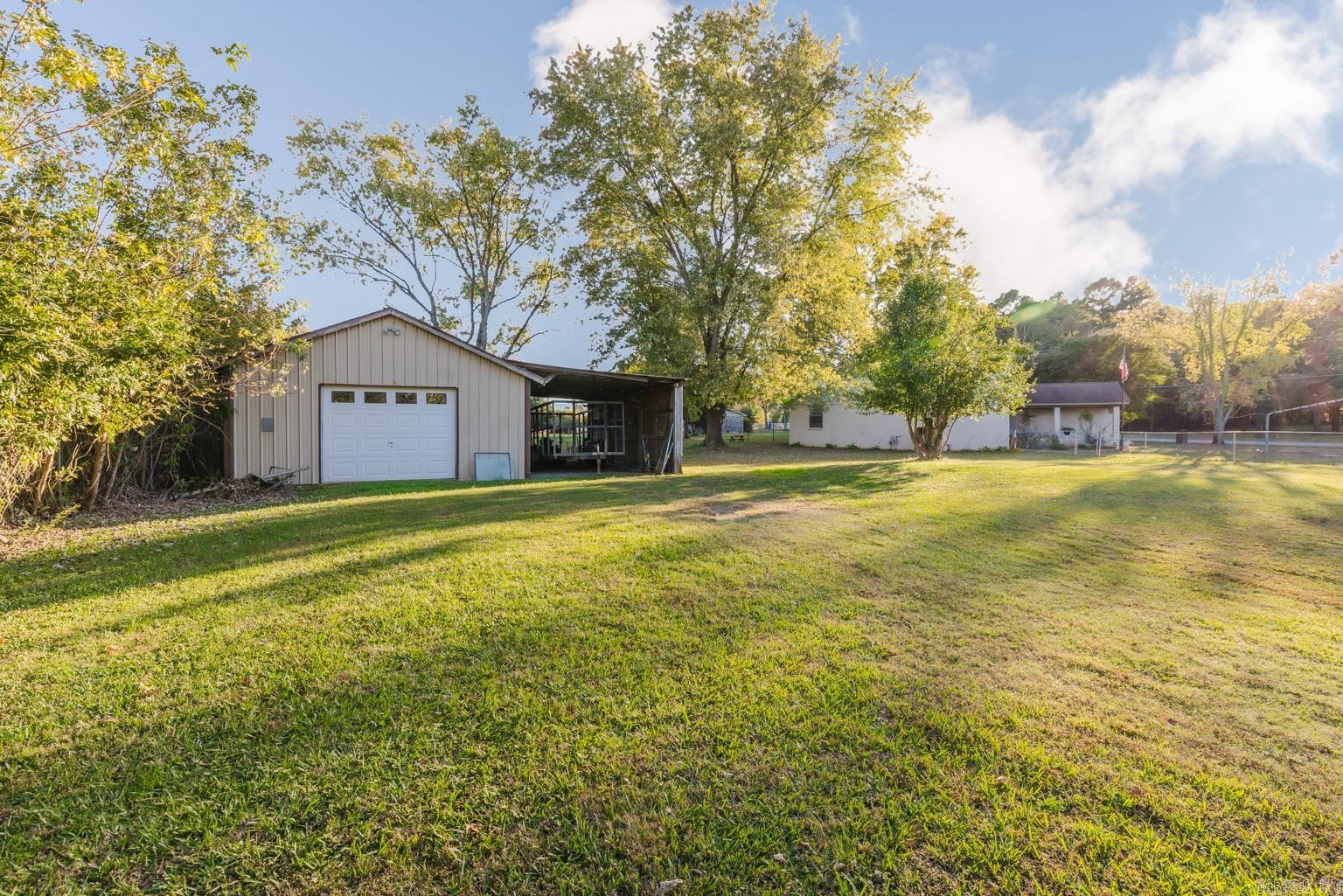 8524 HART ROAD  Benton, AR