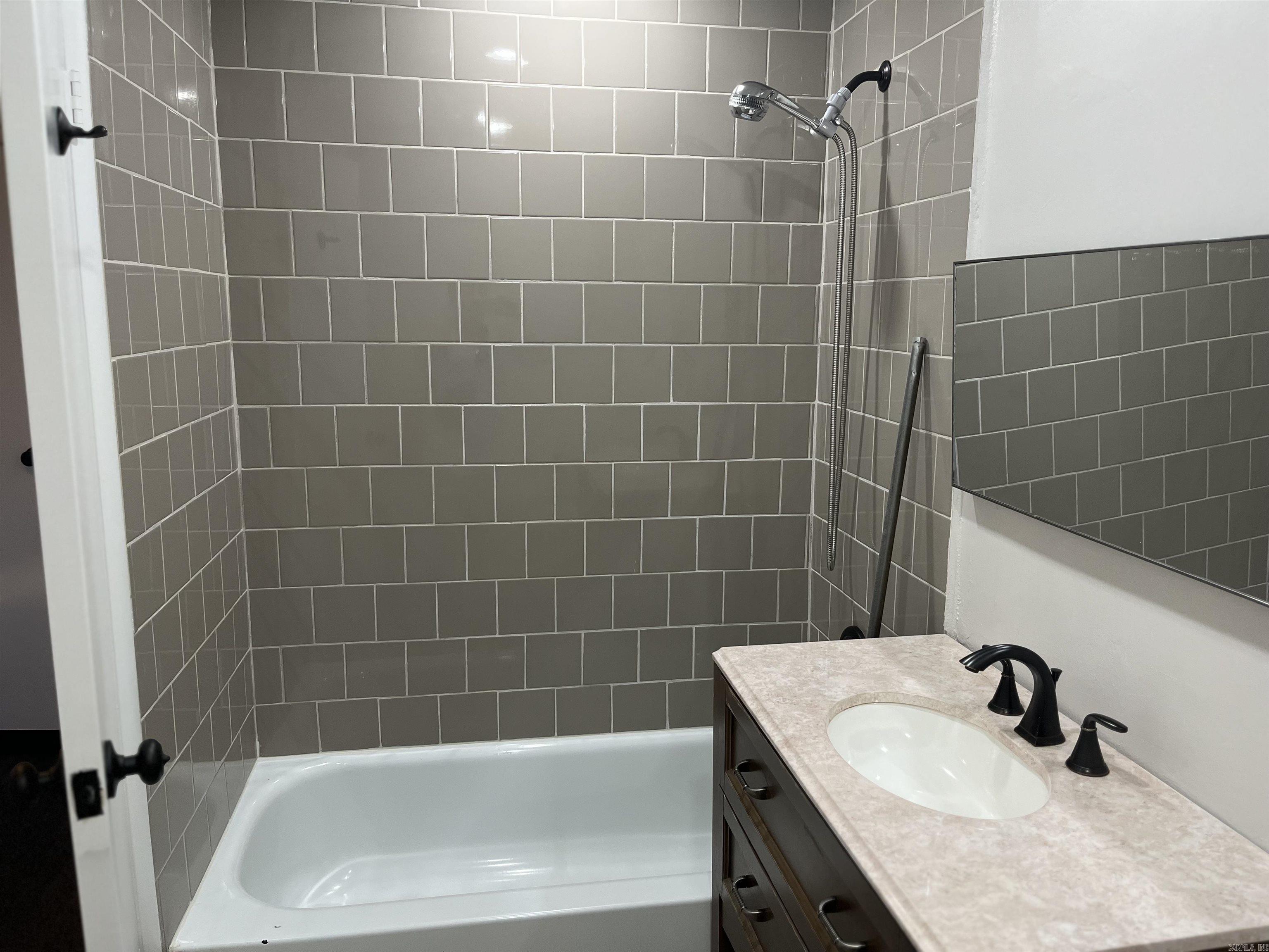 68 White Oak  Little Rock, AR