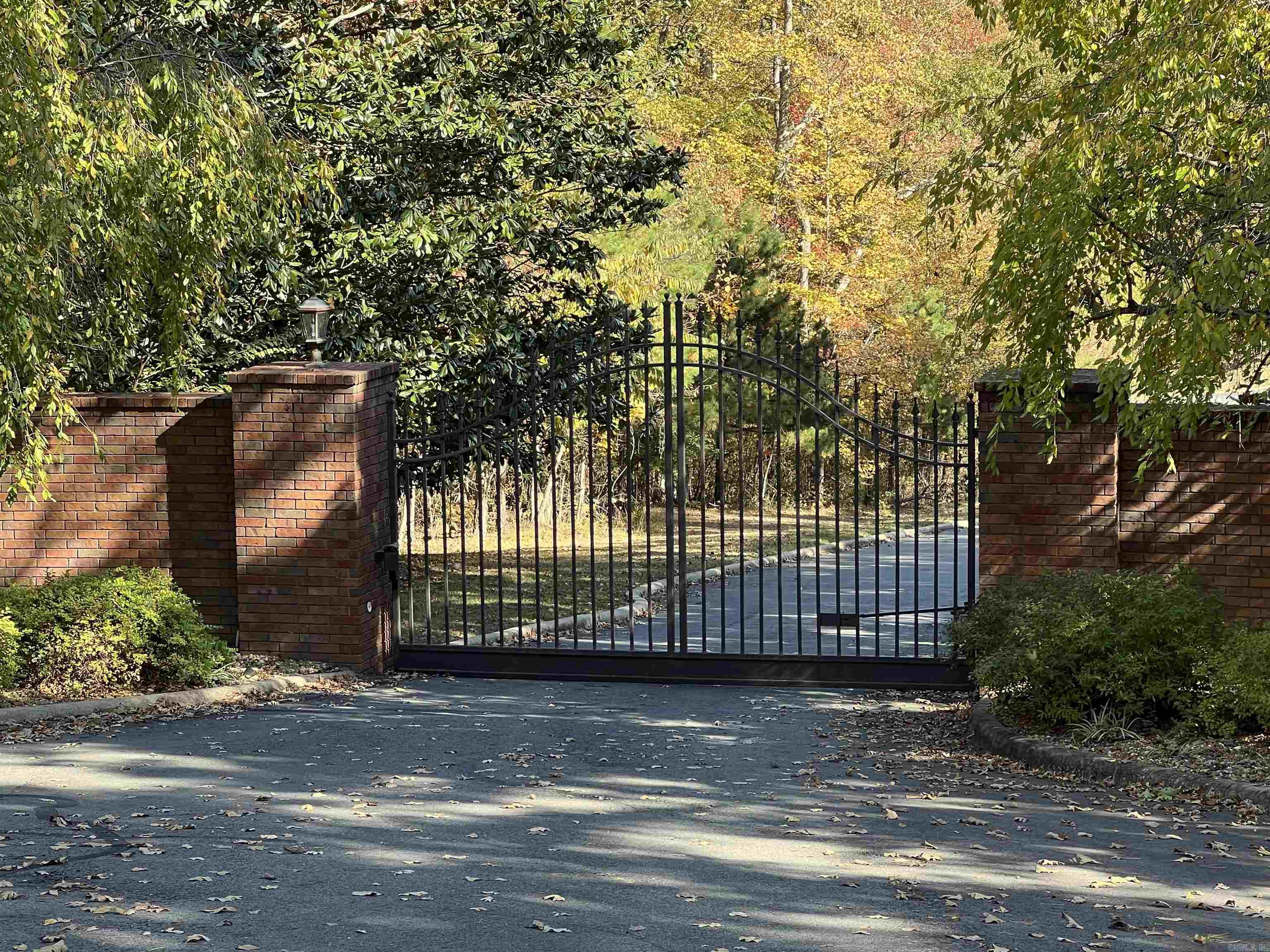 Lot 60R Holley Mountain Airpark  Clinton, AR