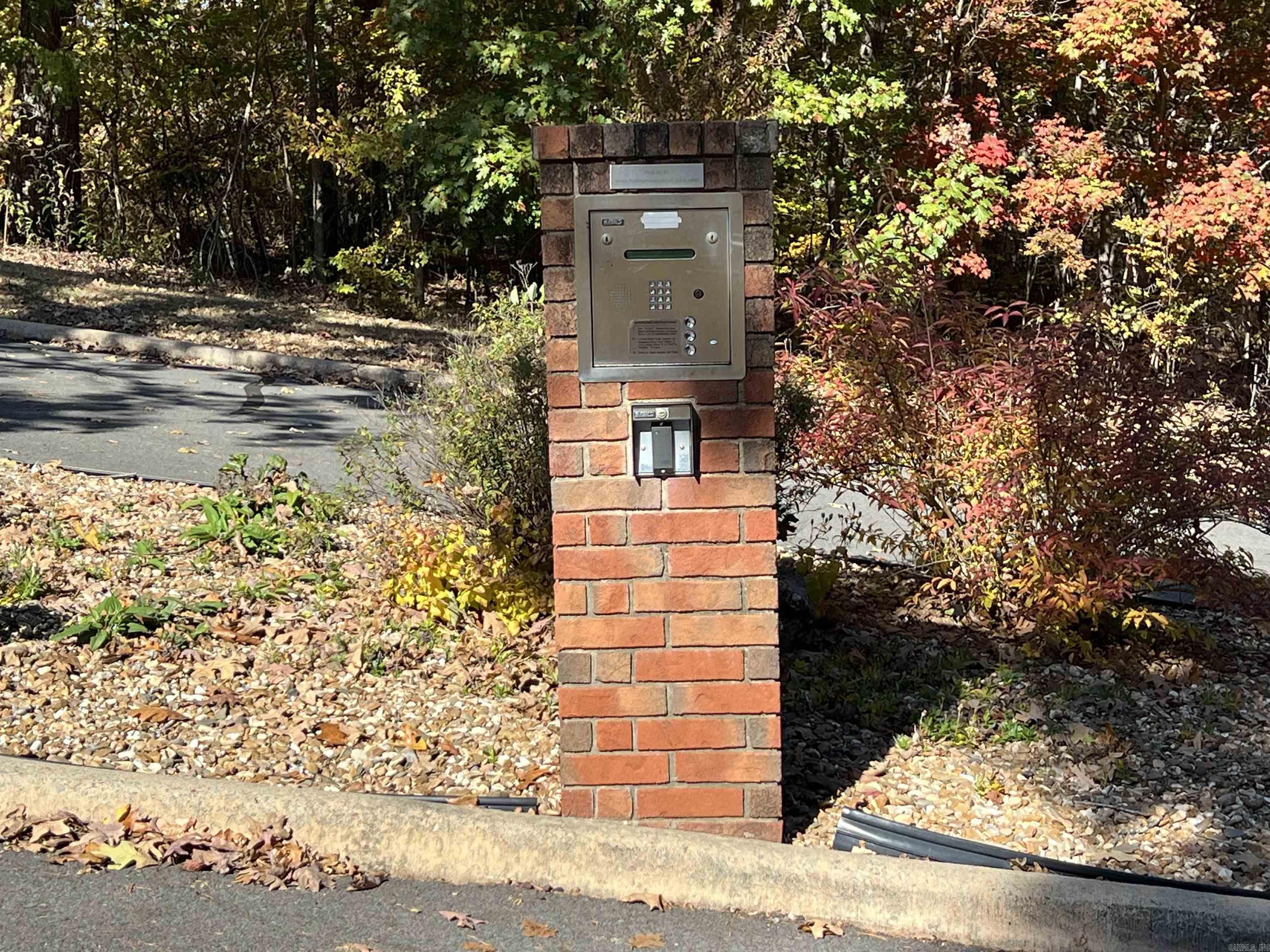 Lot 60R Holley Mountain Airpark  Clinton, AR