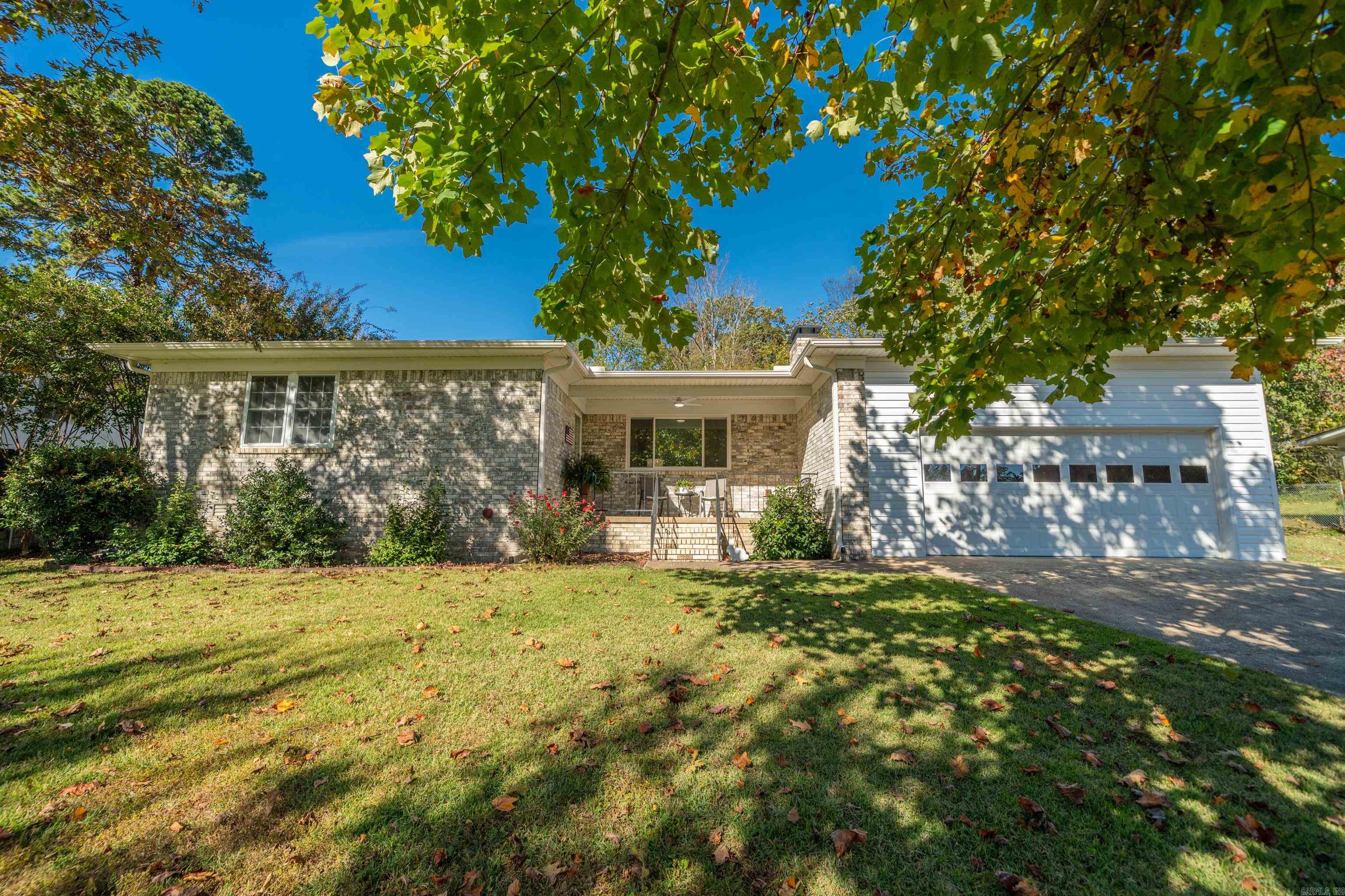 215 Viewpoint Dr Drive