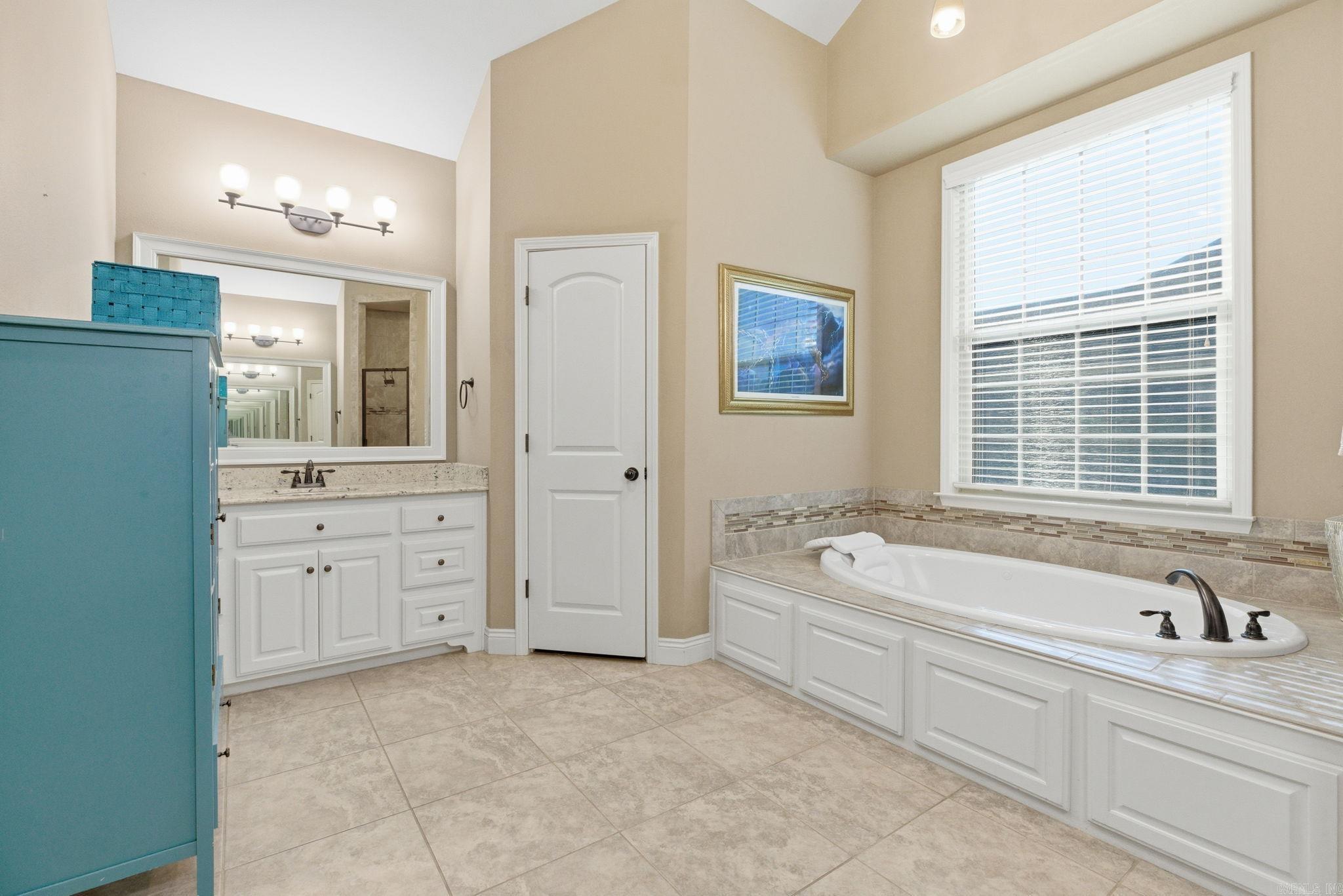 3615 Buckskin Road  Benton, AR