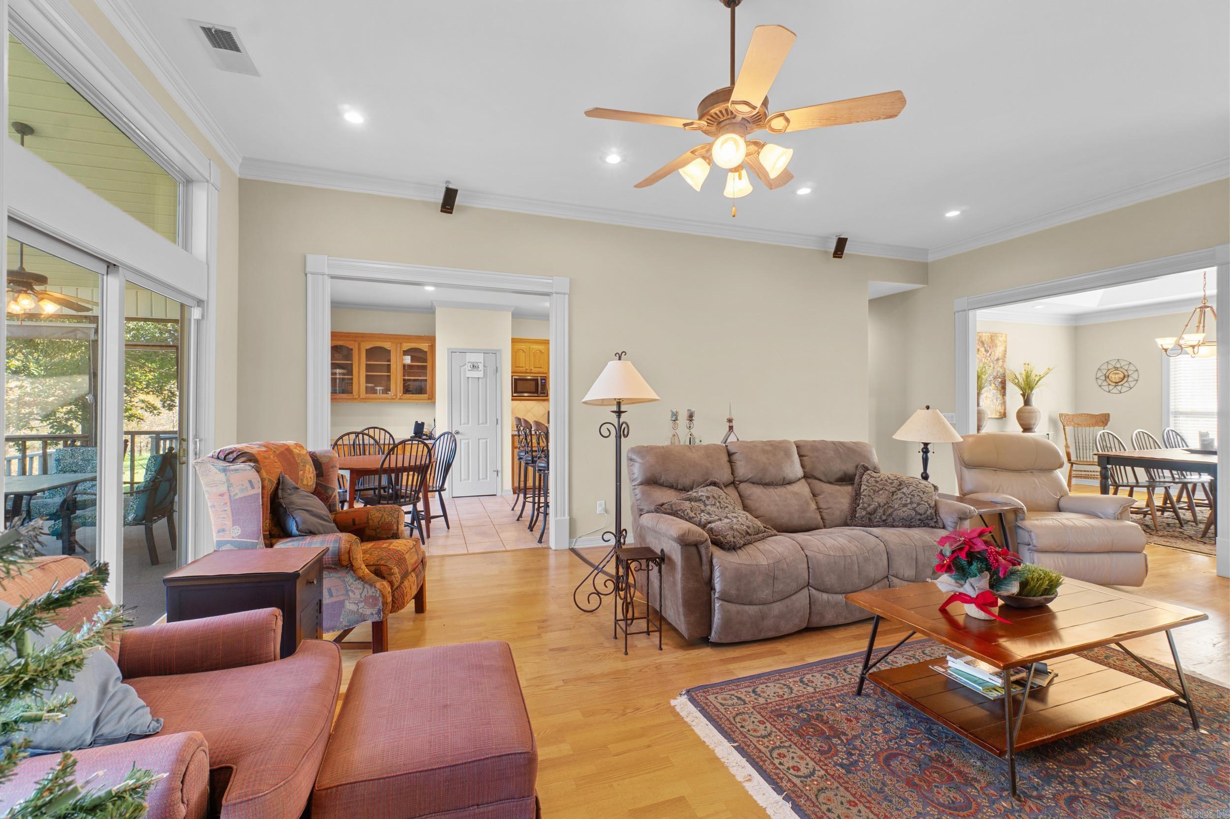 512 El Camino Real  Greers Ferry, AR