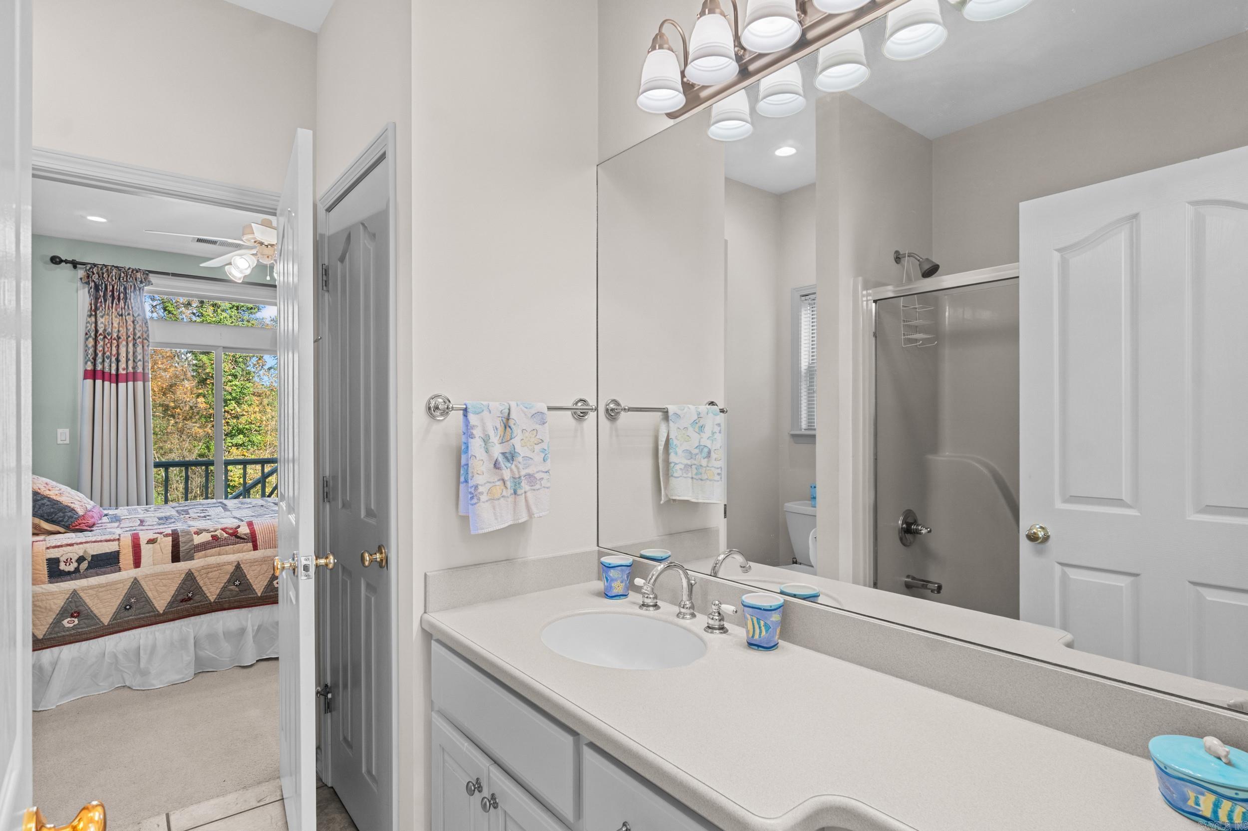 512 El Camino Real  Greers Ferry, AR