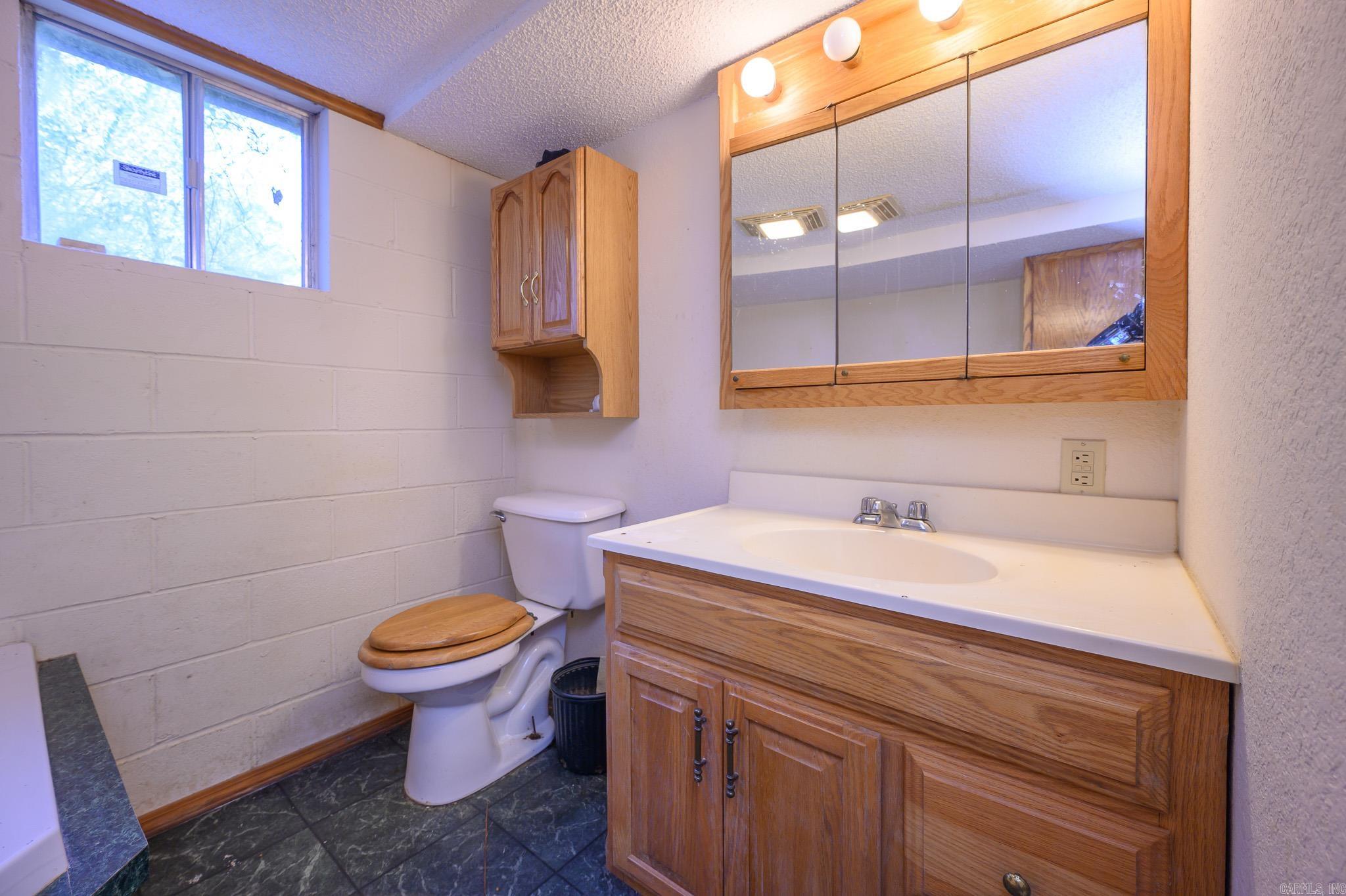 2915 Hwy 88 E  Mena, AR