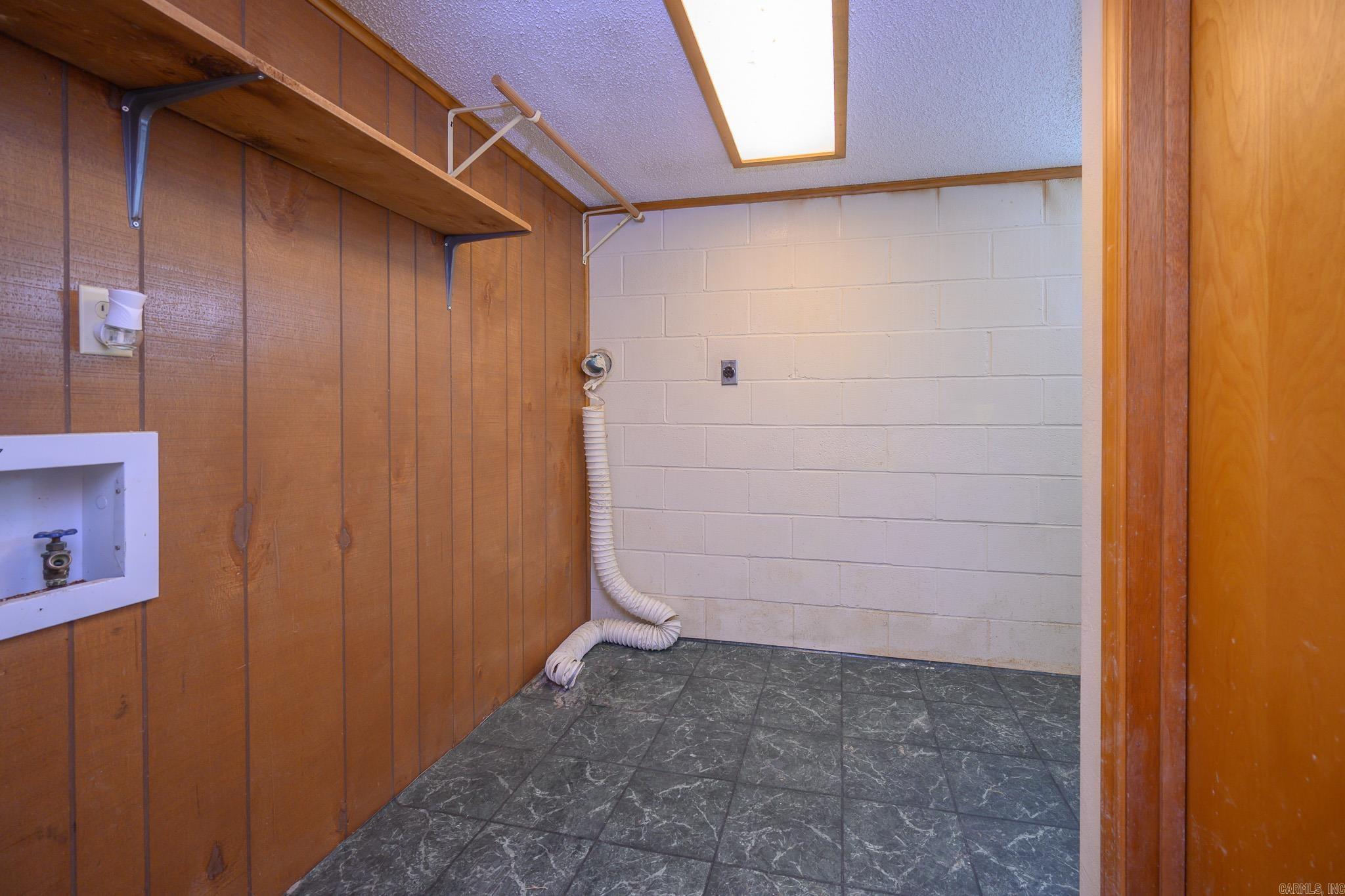 2915 Hwy 88 E  Mena, AR