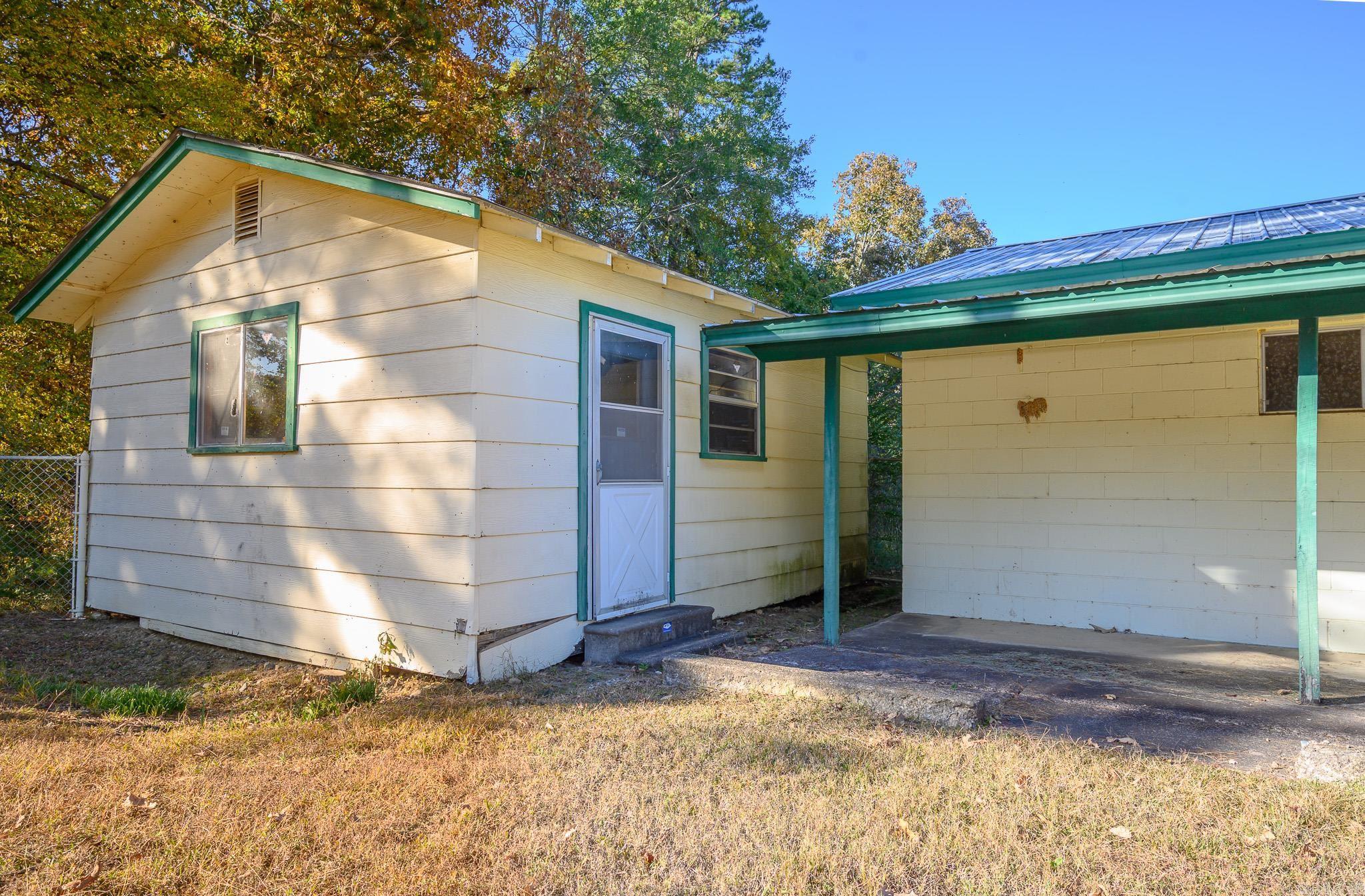 2915 Hwy 88 E  Mena, AR