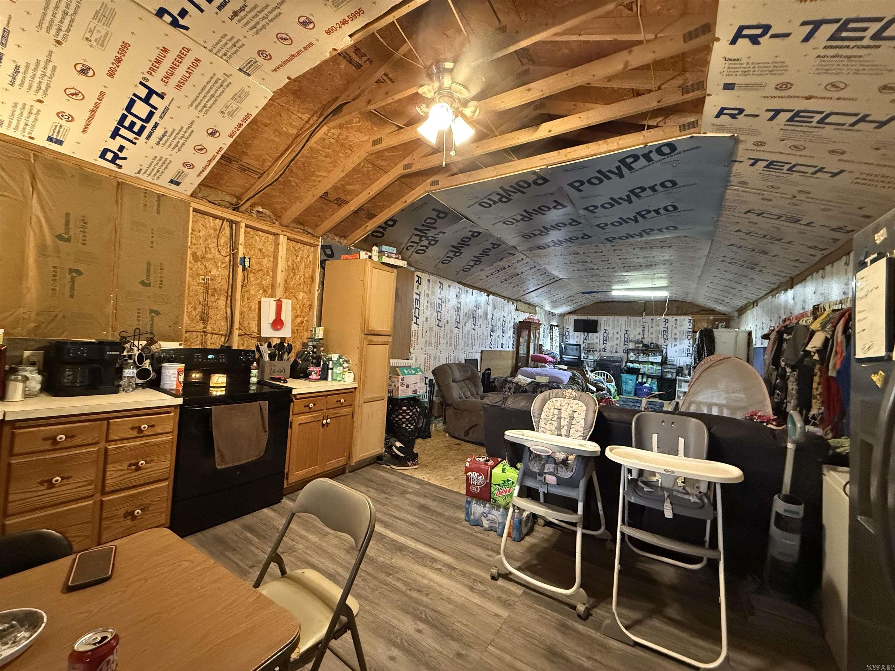 109 CR 227  Calico Rock, AR