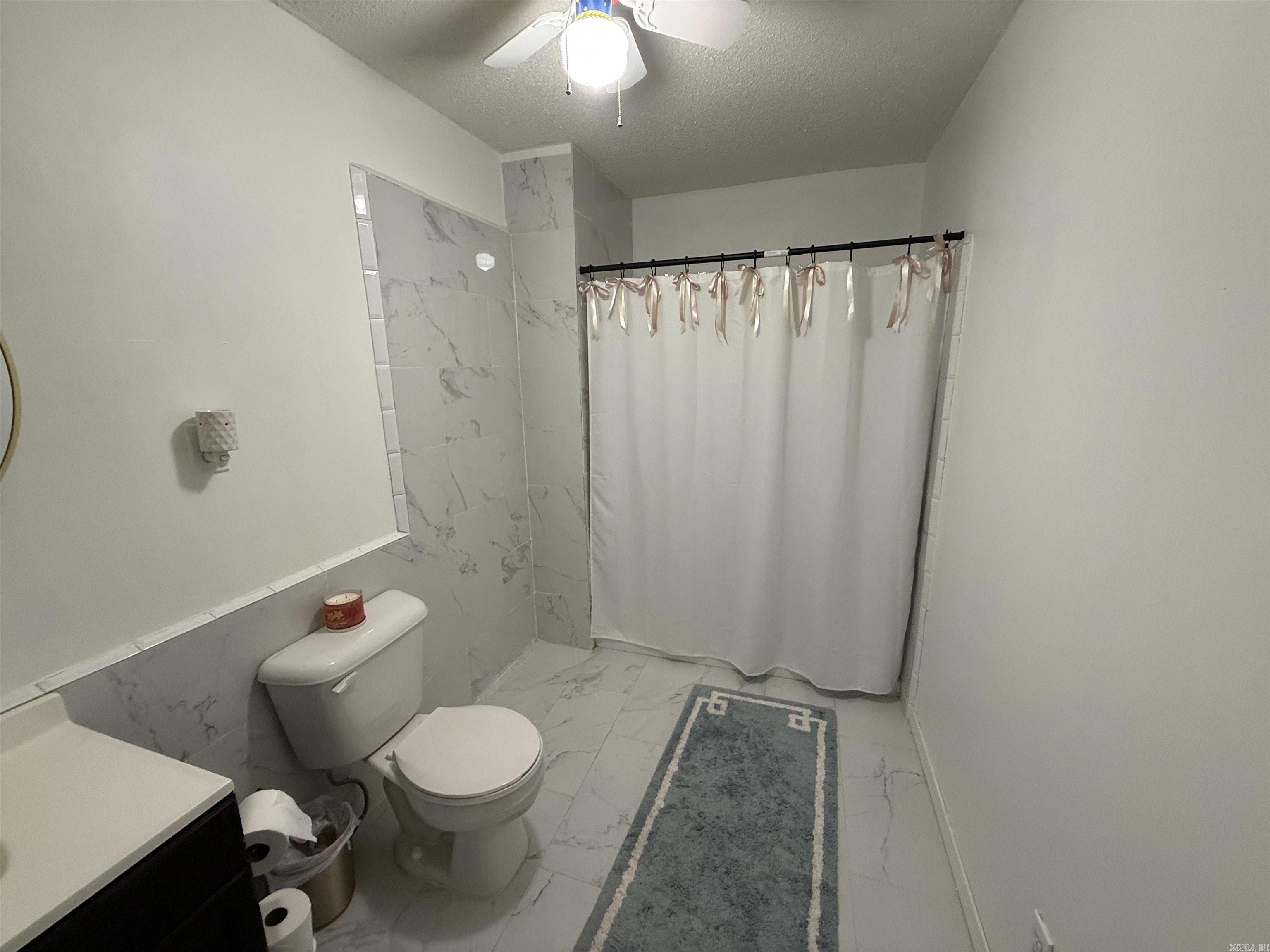 1005 W Taylor  Clarksville, AR