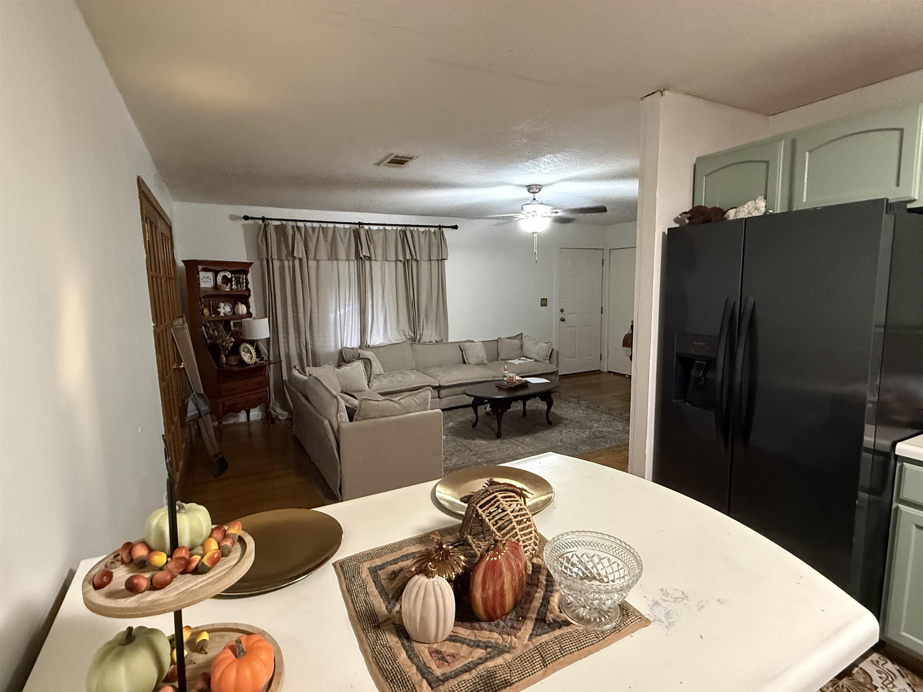 1005 W Taylor  Clarksville, AR