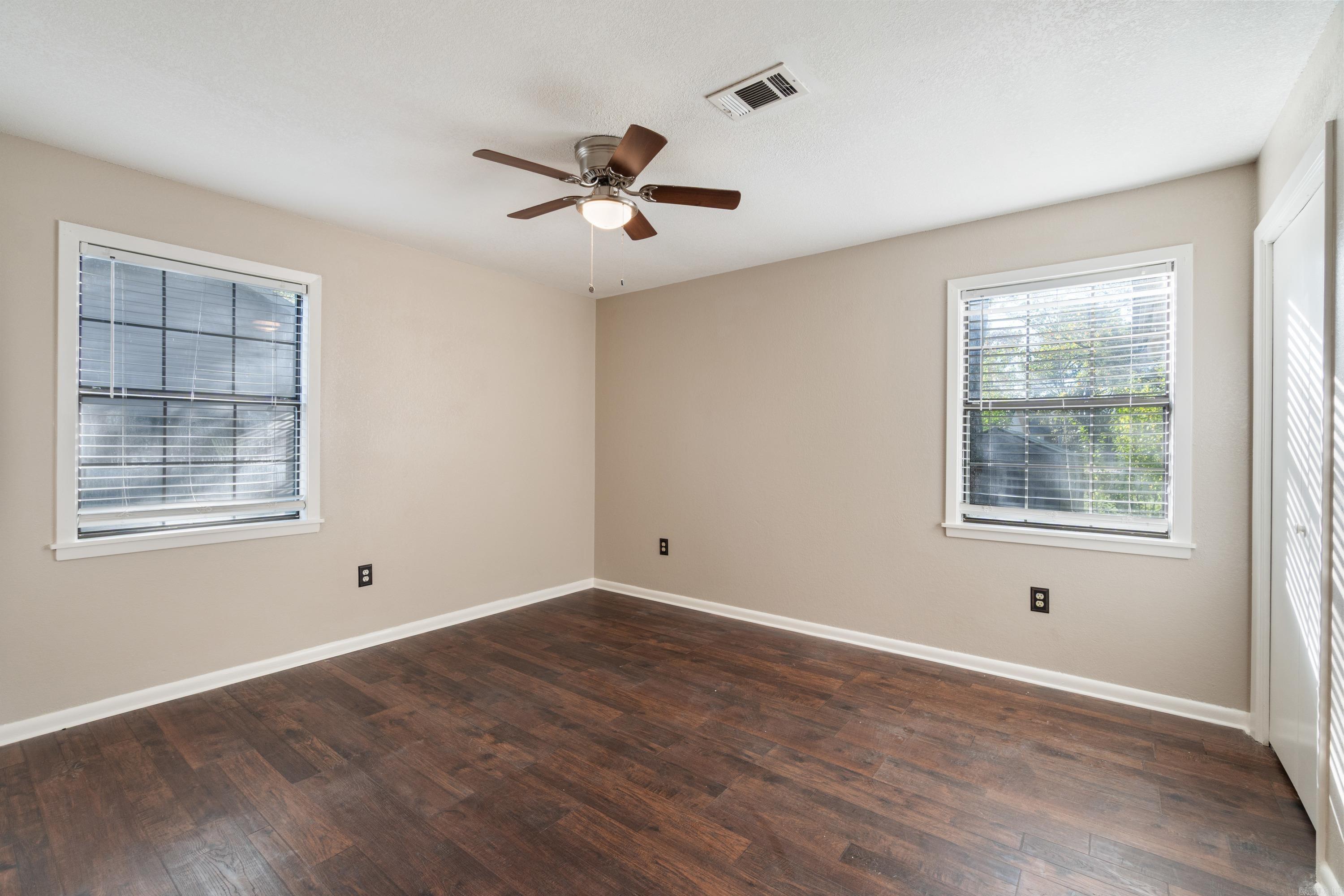 72 Sherwood  Searcy, AR