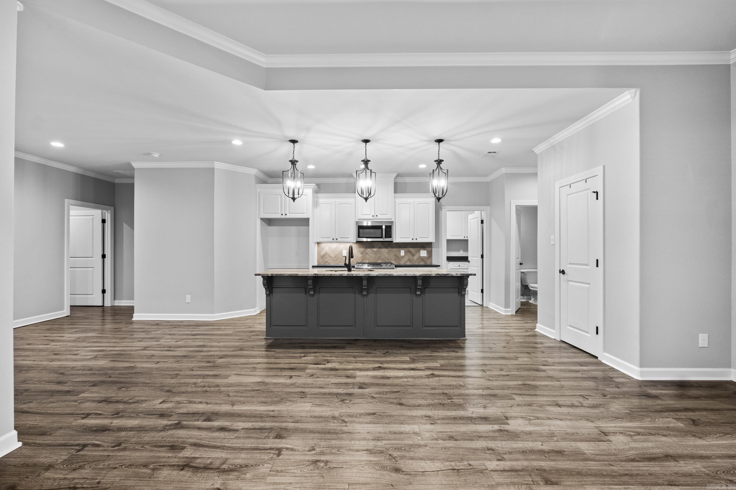 9824 Oak Forest  Sherwood, AR