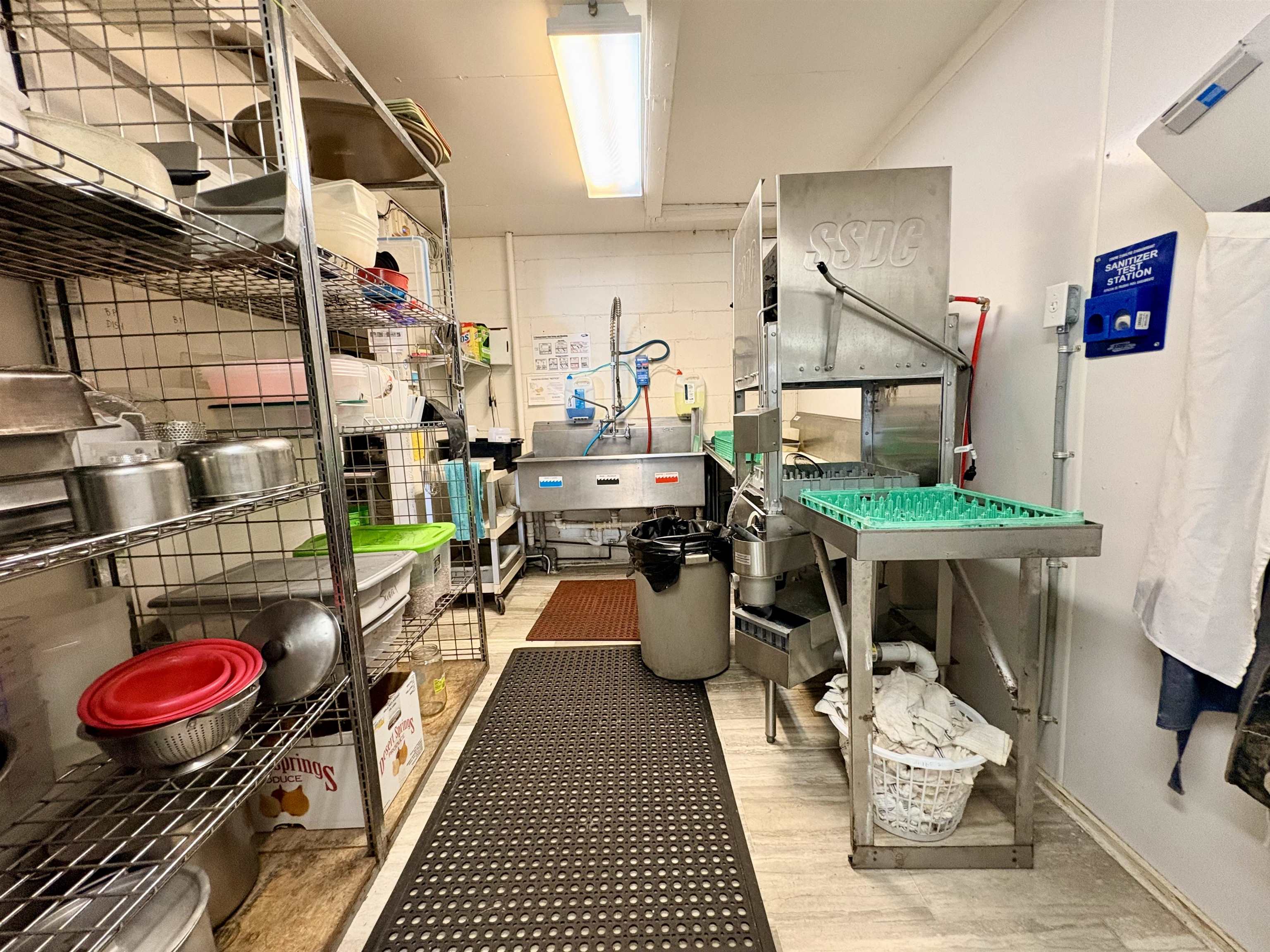 107 E Main  Hardy, AR