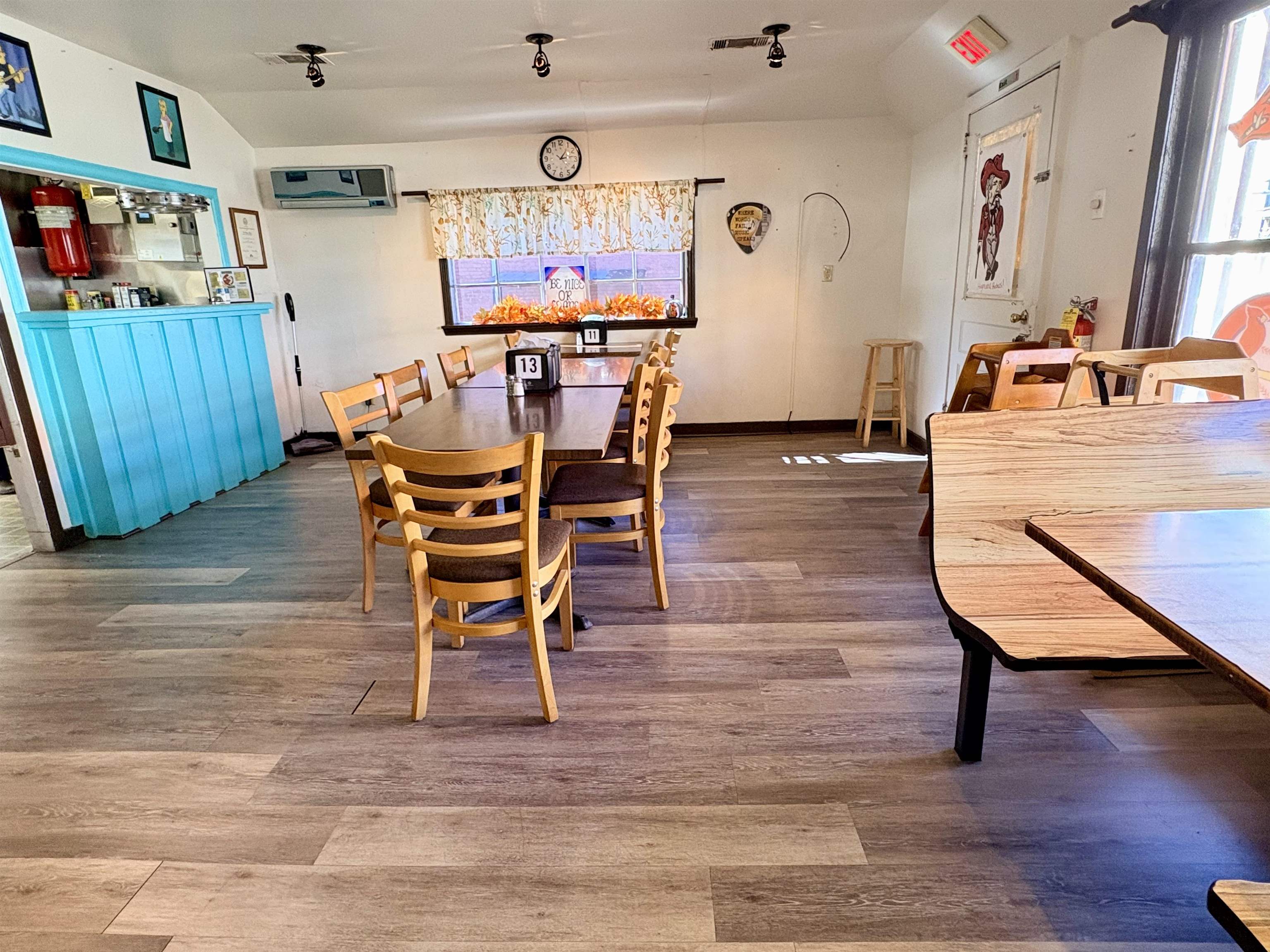 107 E Main  Hardy, AR