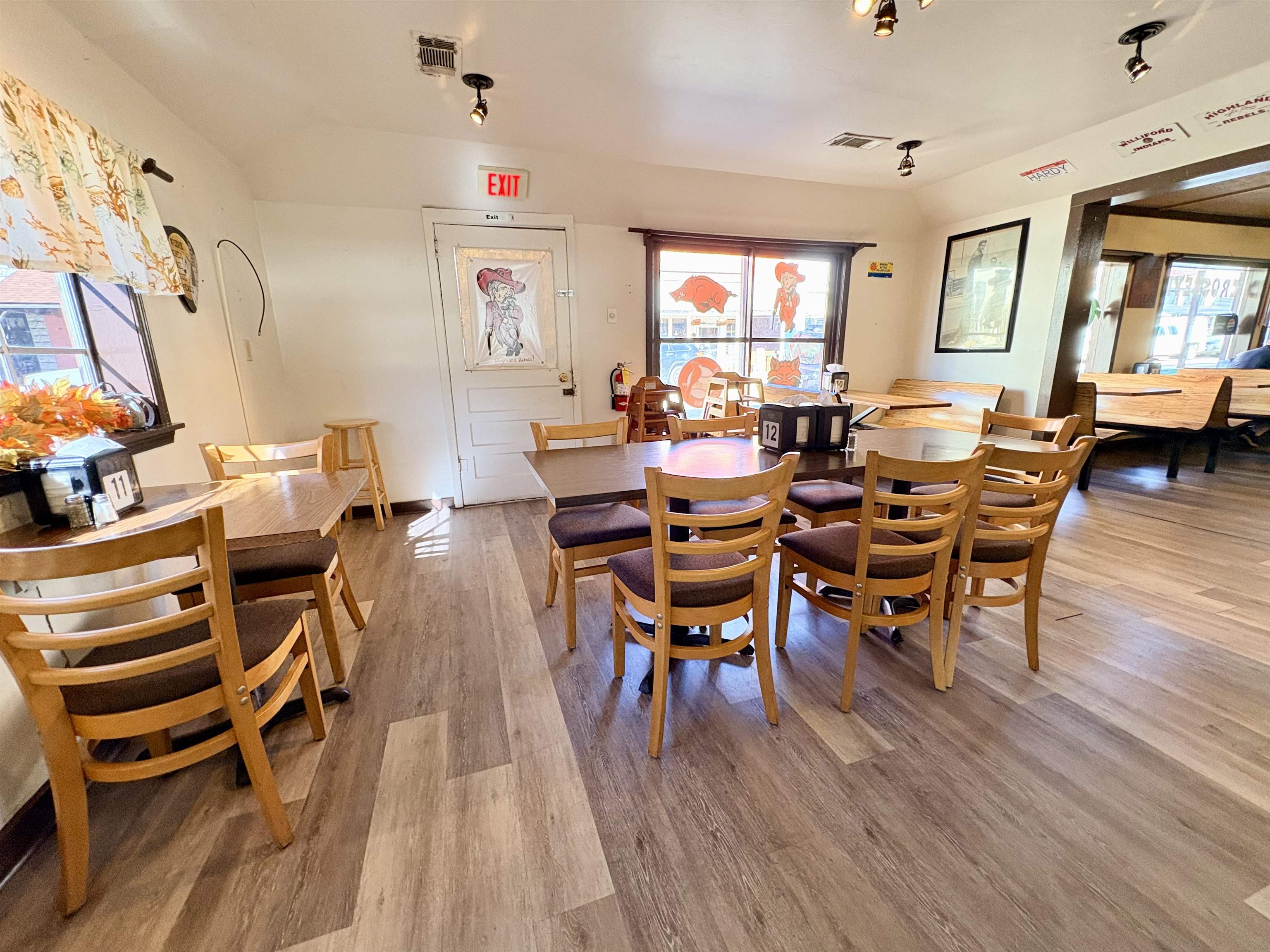 107 E Main  Hardy, AR