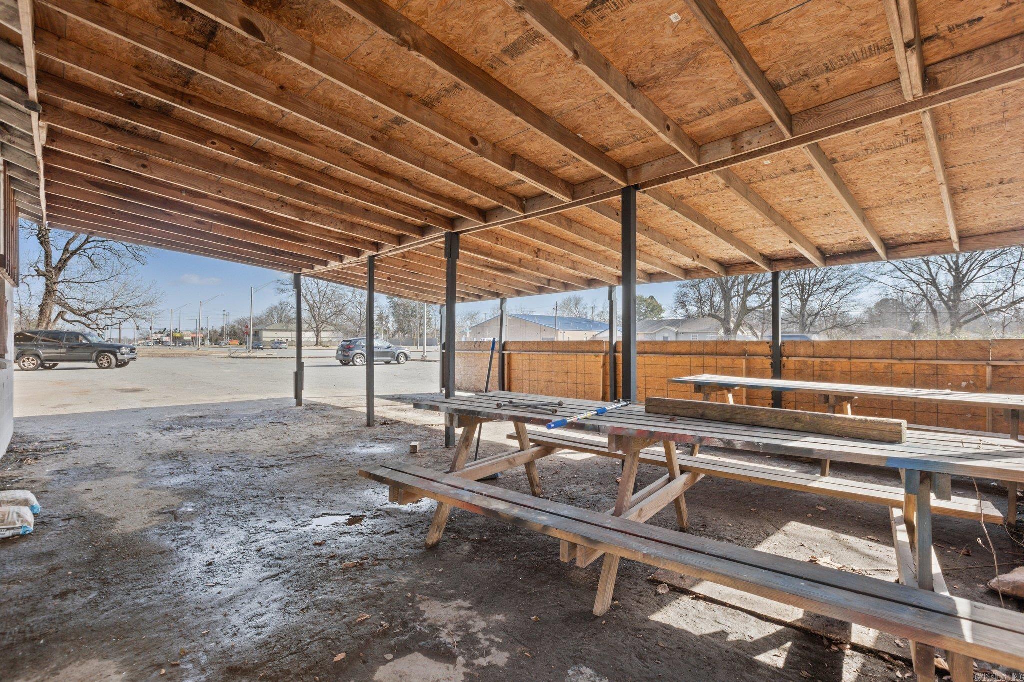 2611 E Broadway  North Little Rock, AR