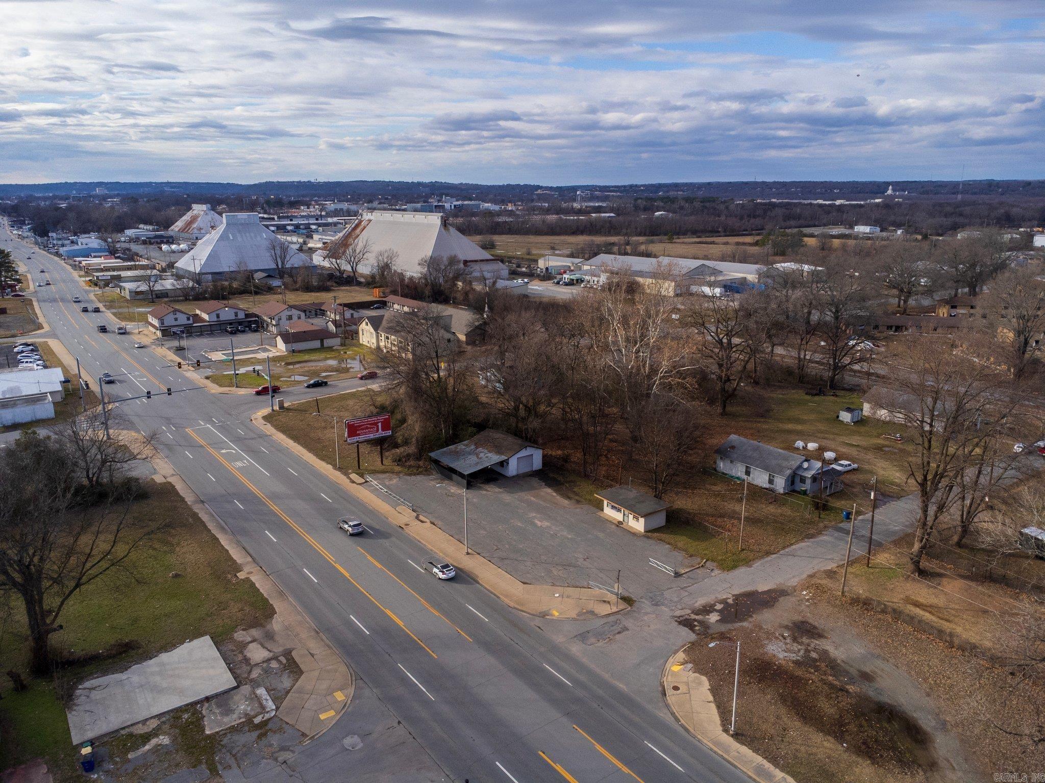 2611 E Broadway  North Little Rock, AR