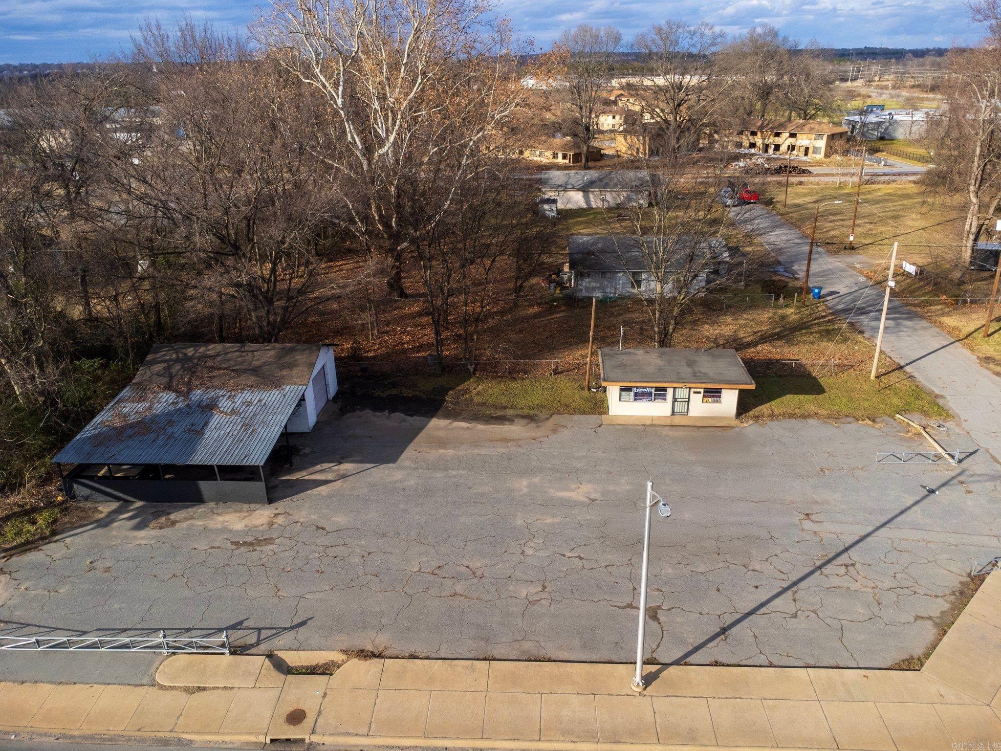 2611 E Broadway  North Little Rock, AR