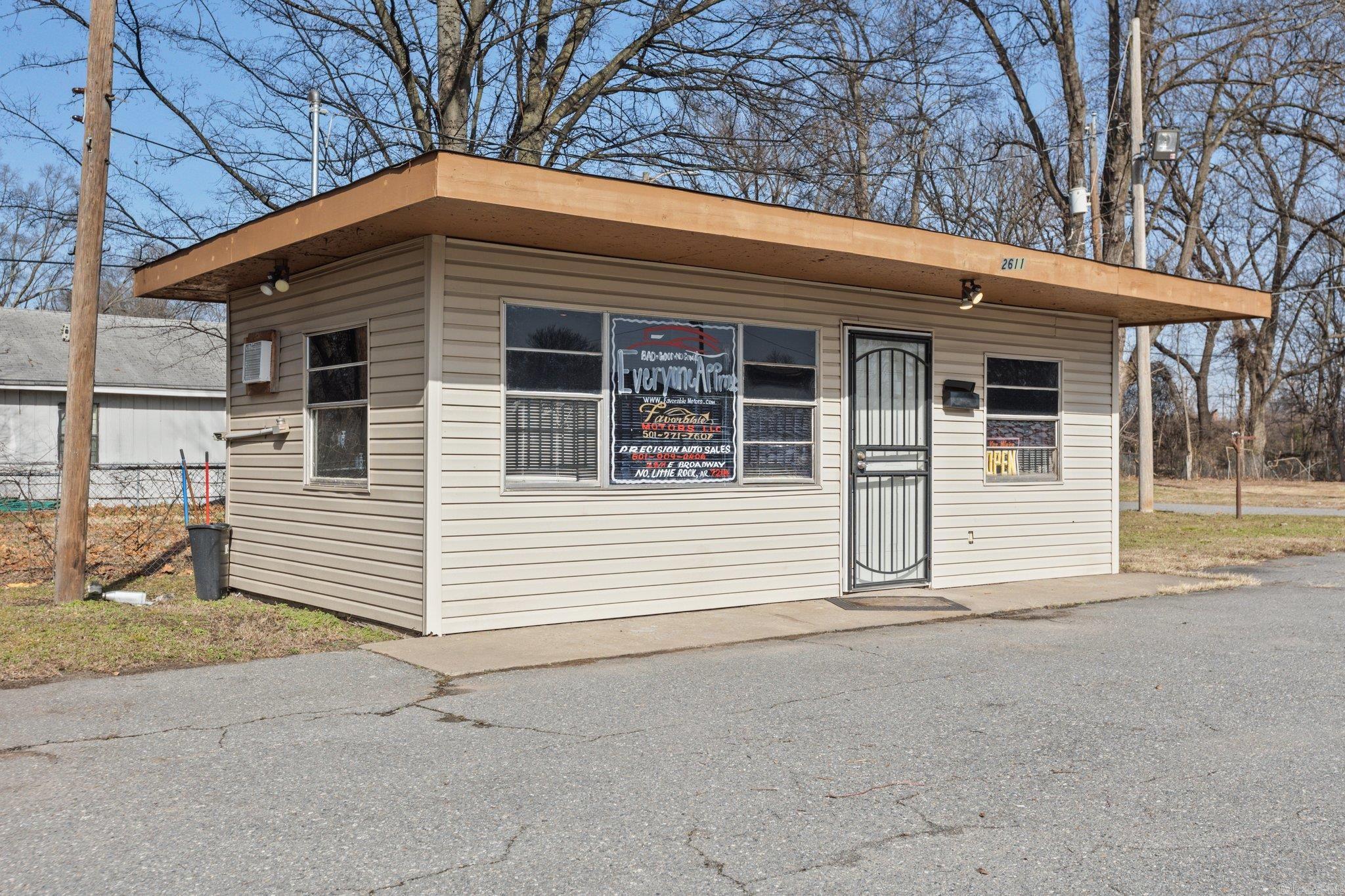 2611 E Broadway  North Little Rock, AR