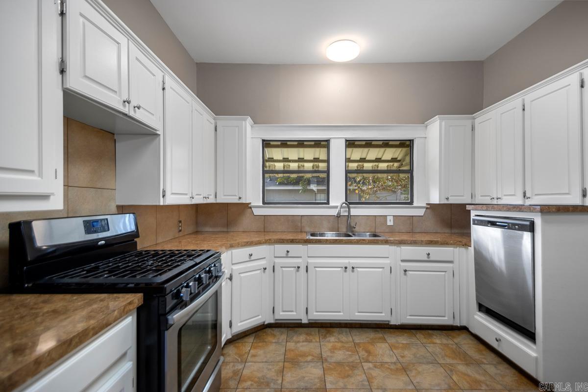 501 W Conway  Benton, AR